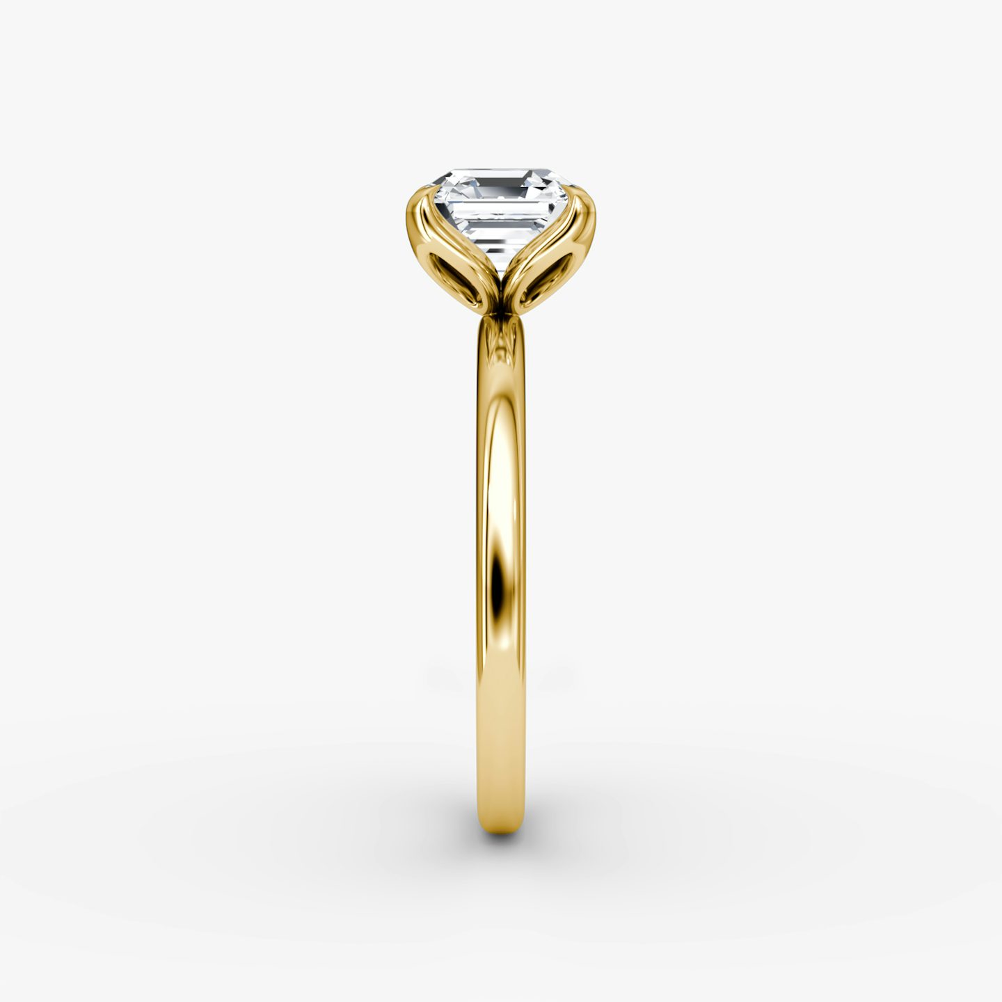 The Classic Petal | Asscher | 18k | Yellow Gold | bandAccent: Plain | diamondOrientation: vertical | caratWeight: other