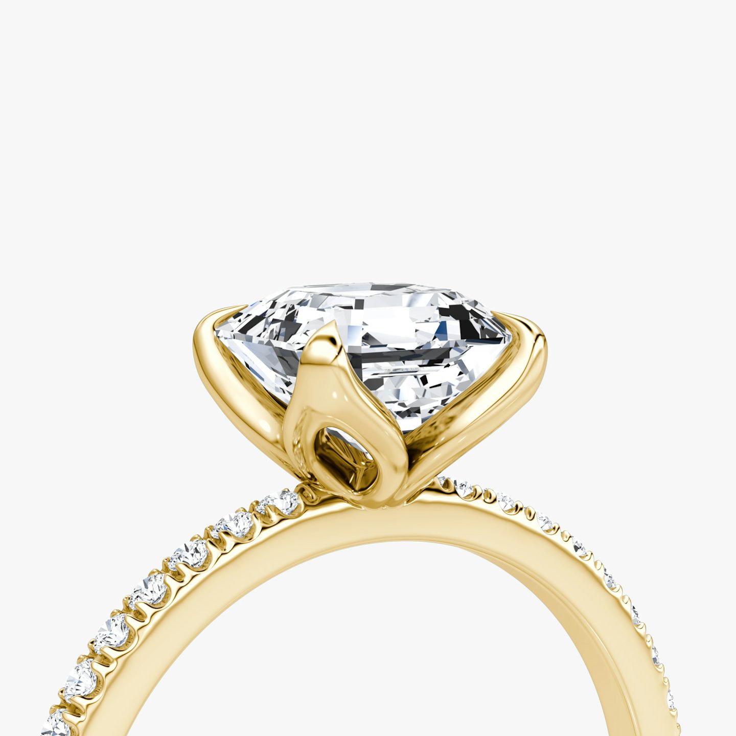 The Classic Petal | Asscher | 18k | Yellow Gold | bandAccent: Pavé | diamondOrientation: vertical | caratWeight: other