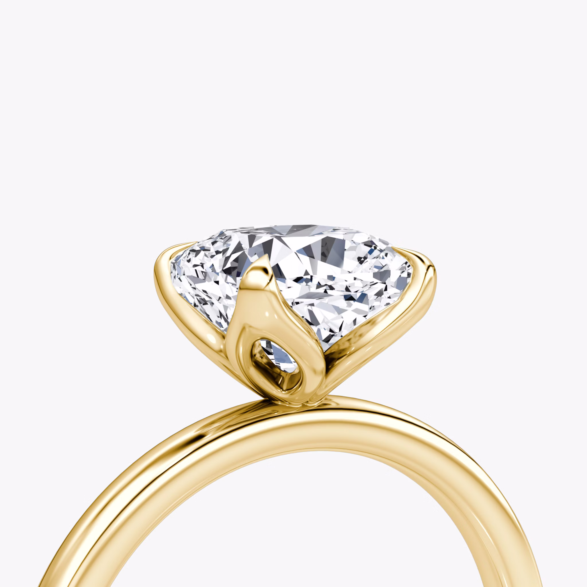 The Classic Petal | Cushion | 18k | Yellow Gold | bandAccent: Plain | diamondOrientation: vertical | caratWeight: other
