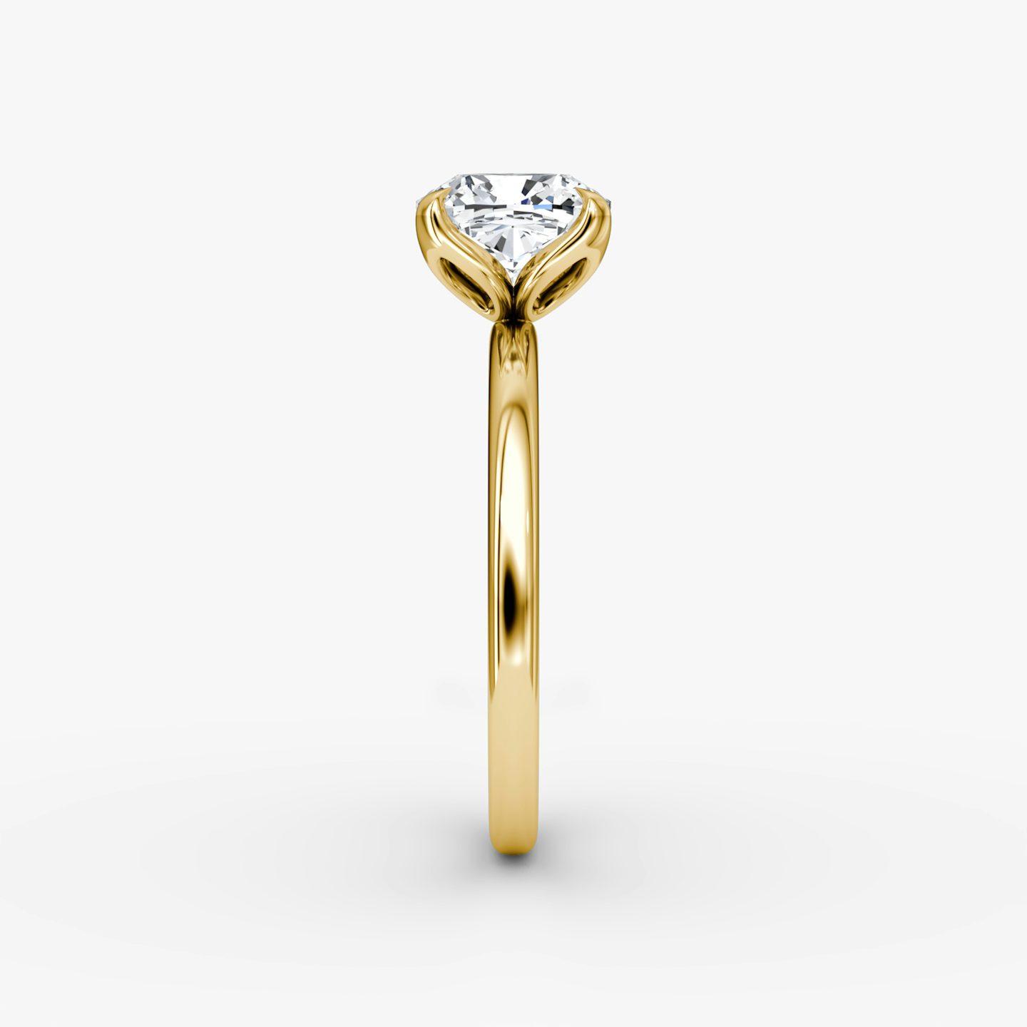 The Classic Petal | Cushion | 18k | Yellow Gold | bandAccent: Plain | diamondOrientation: vertical | caratWeight: other