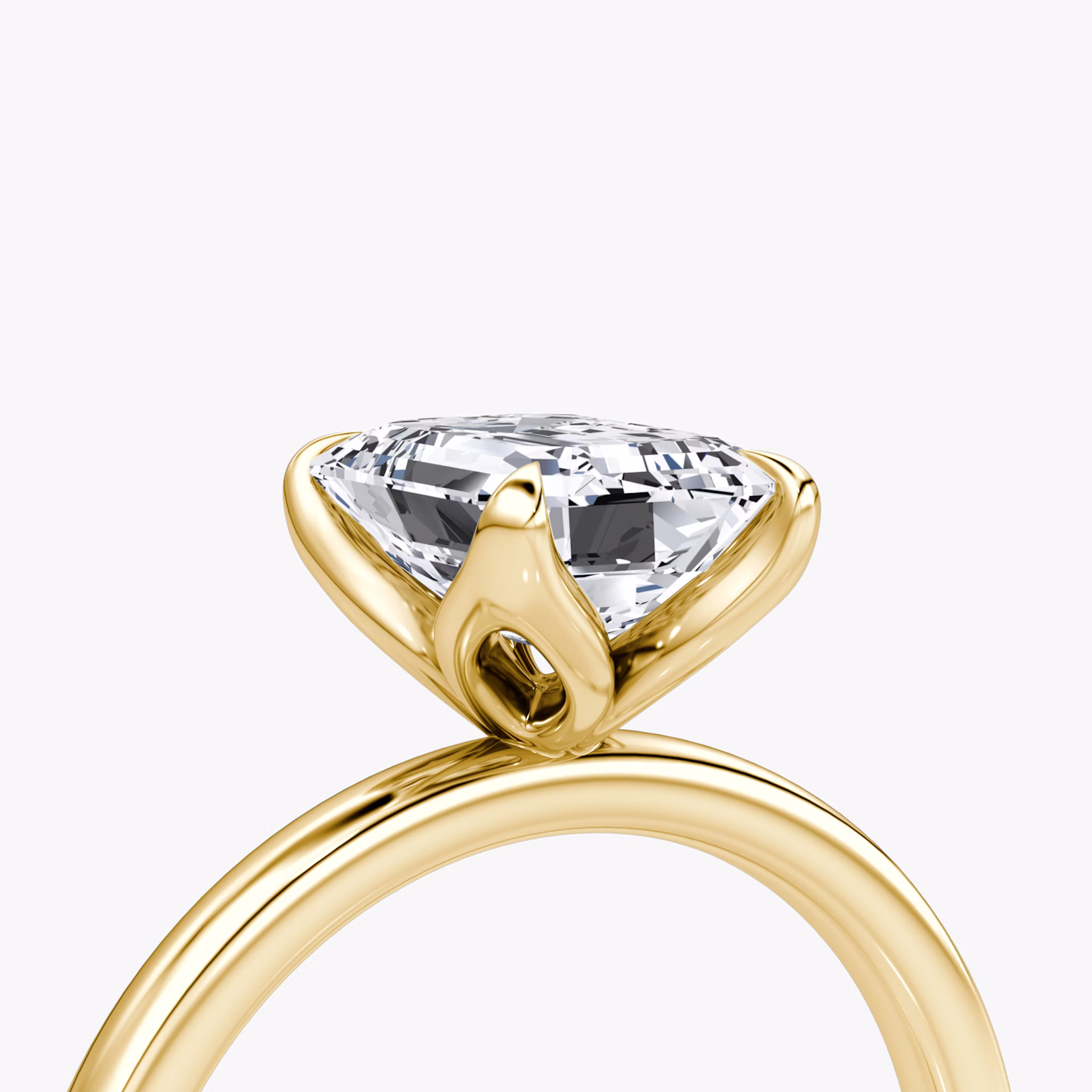 The Classic Petal | Emerald | 18k | Yellow Gold | bandAccent: Plain | diamondOrientation: vertical | caratWeight: other