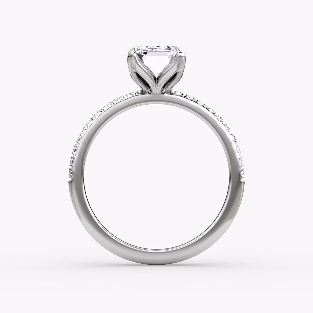 Classic Petal | Emerald | 18k | Weißgold | bandAccent: Mit Pavé-Besatz | diamondOrientation: vertical | caratWeight: other