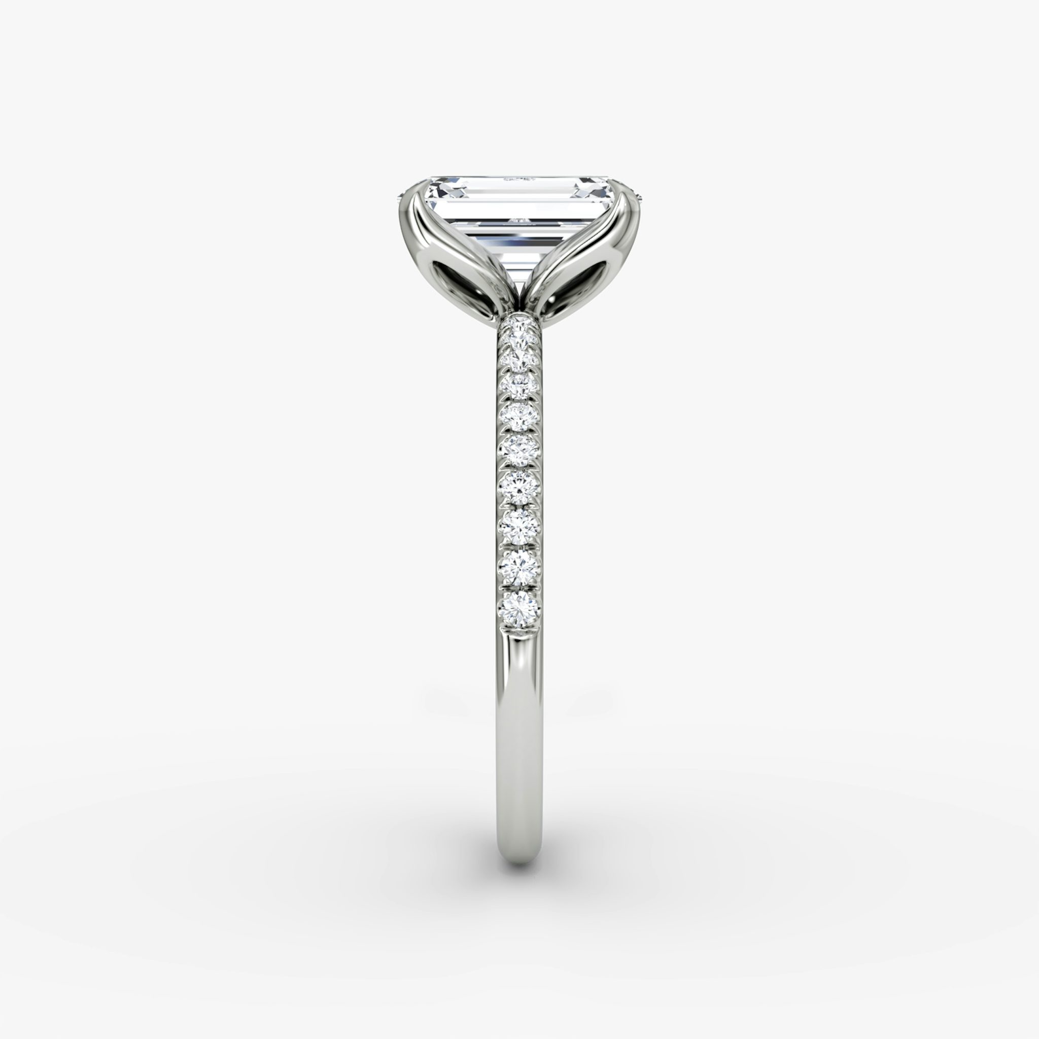 The Classic Petal | Emerald | Platinum | bandAccent: Pavé | diamondOrientation: vertical | caratWeight: other