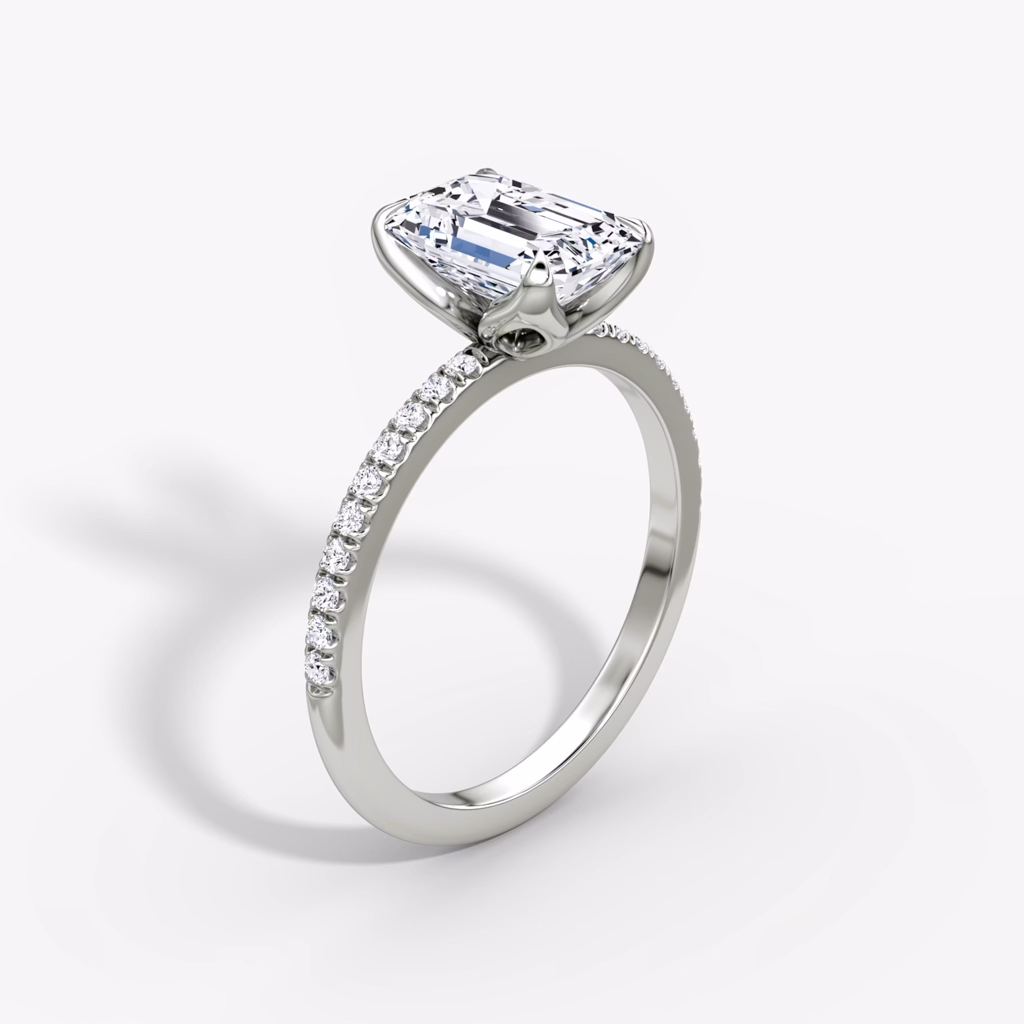 The Classic Petal Emerald | Platinum