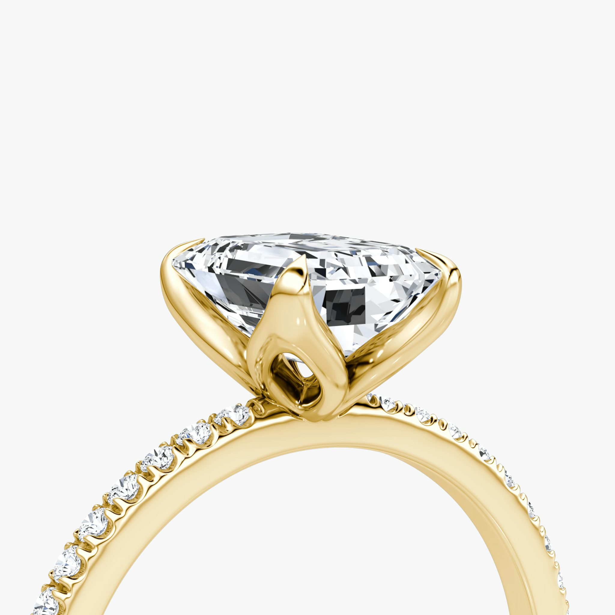 The Classic Petal | Emerald | 18k | Yellow Gold | bandAccent: Pavé | diamondOrientation: vertical | caratWeight: other