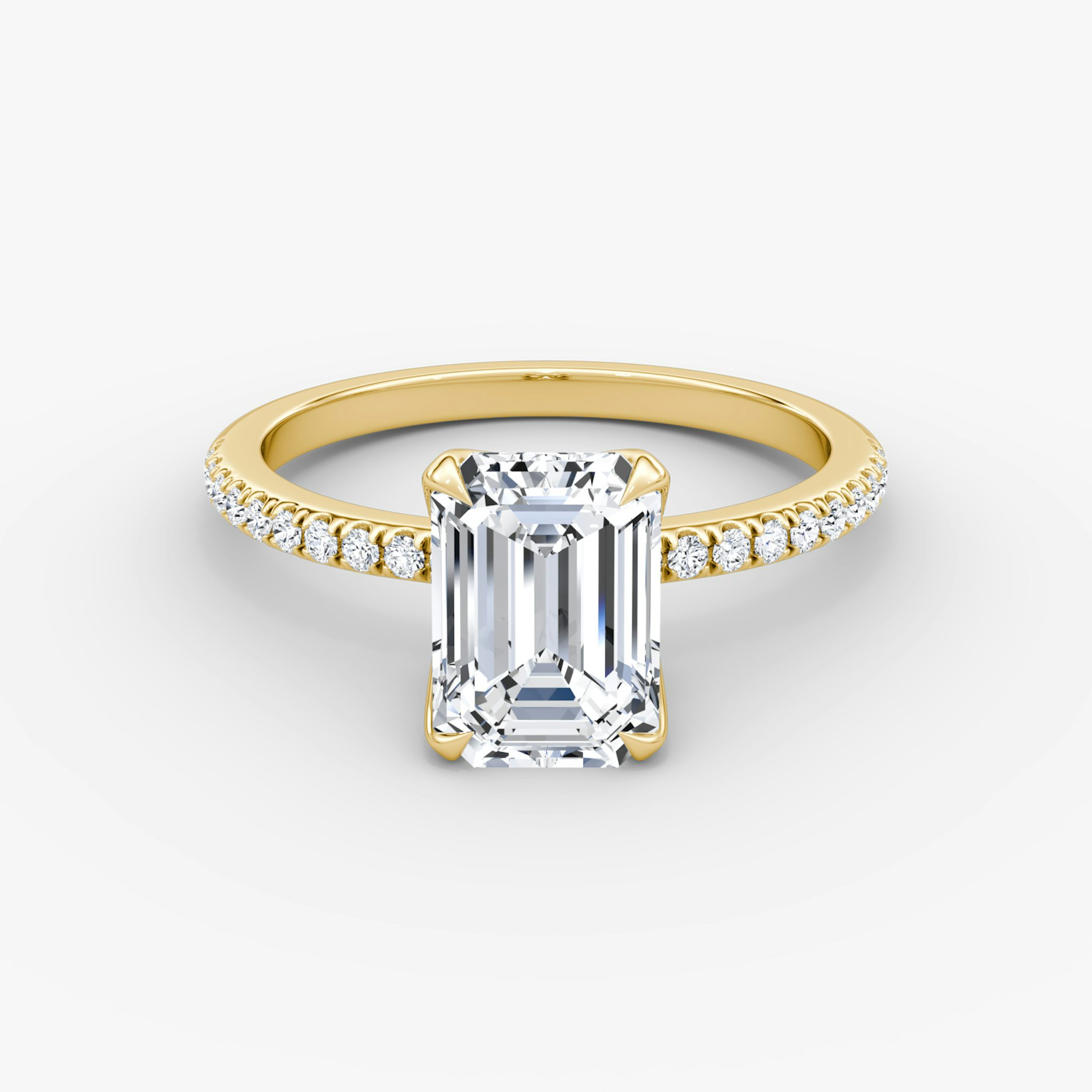 The Classic Petal | Emerald | 18k | Yellow Gold | bandAccent: Pavé | diamondOrientation: vertical | caratWeight: other
