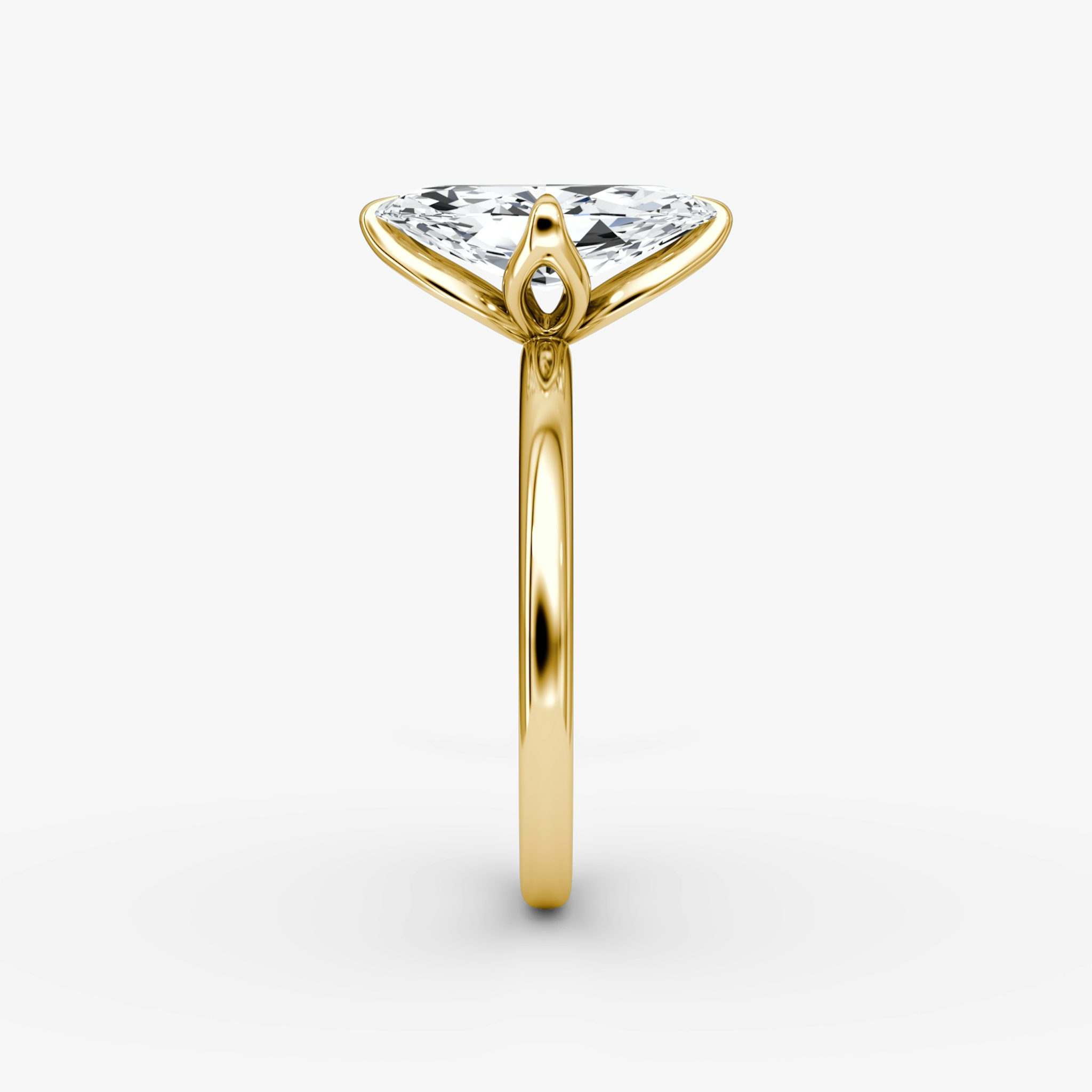 The Classic Petal | Marquise | 18k | Yellow Gold | bandAccent: Plain | diamondOrientation: vertical | caratWeight: other