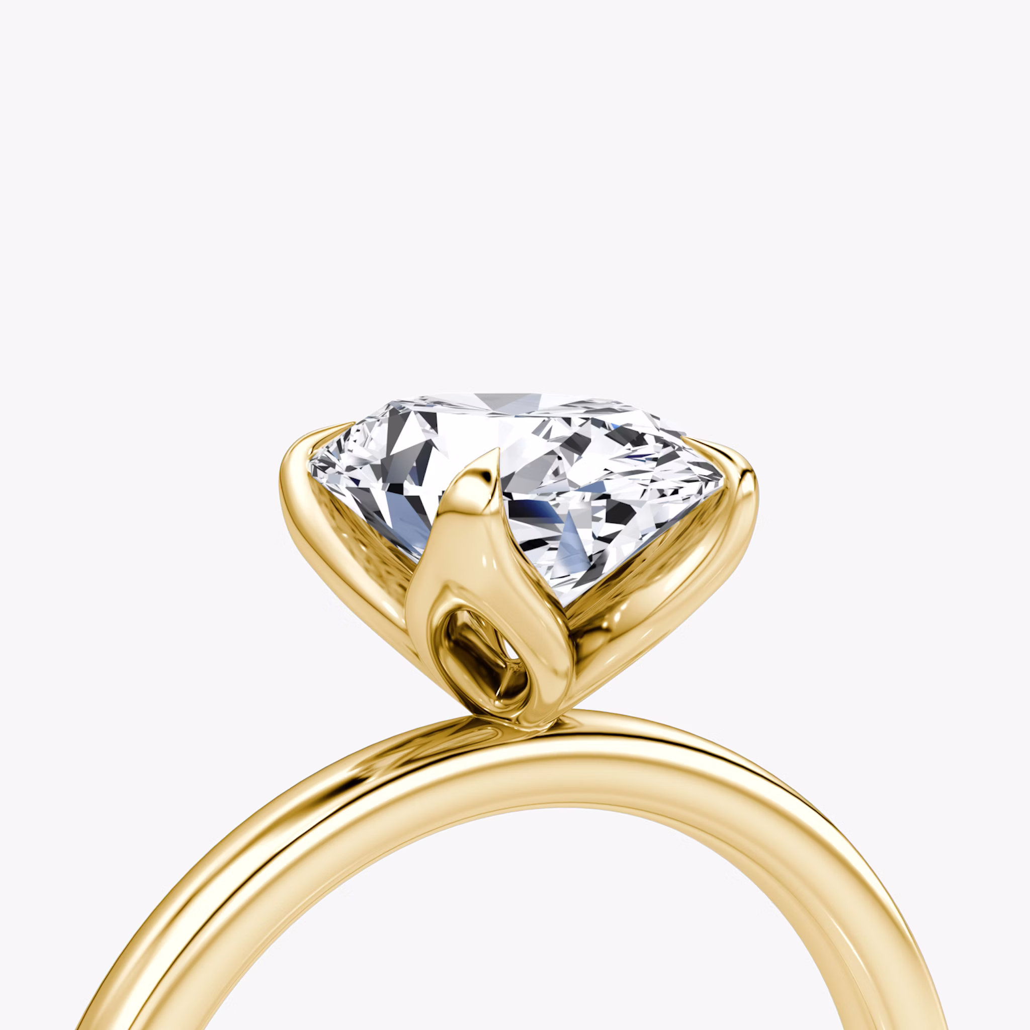 The Classic Petal | Oval | 18k | Yellow Gold | bandAccent: Plain | diamondOrientation: vertical | caratWeight: other
