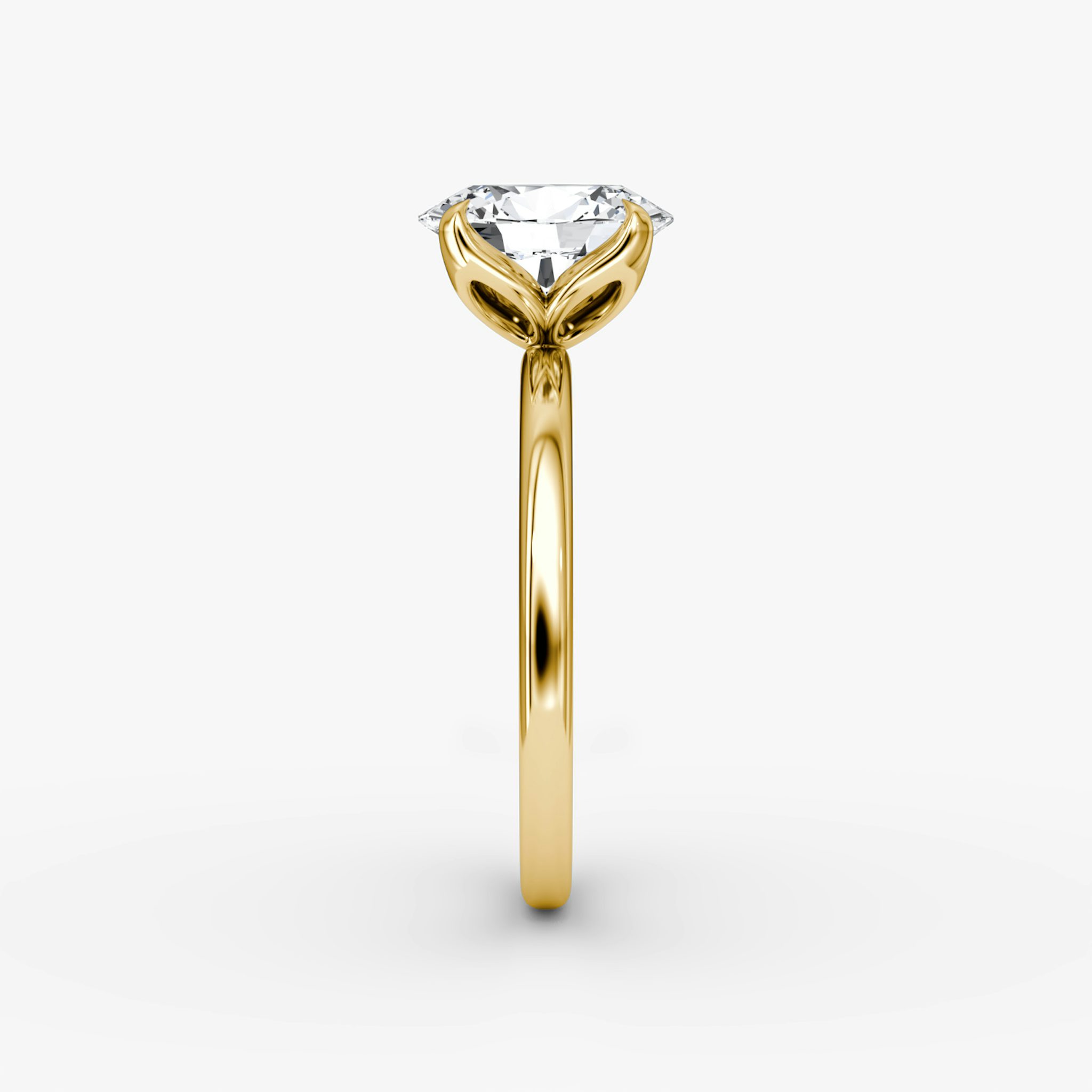 The Classic Petal | Oval | 18k | Yellow Gold | bandAccent: Plain | diamondOrientation: vertical | caratWeight: other