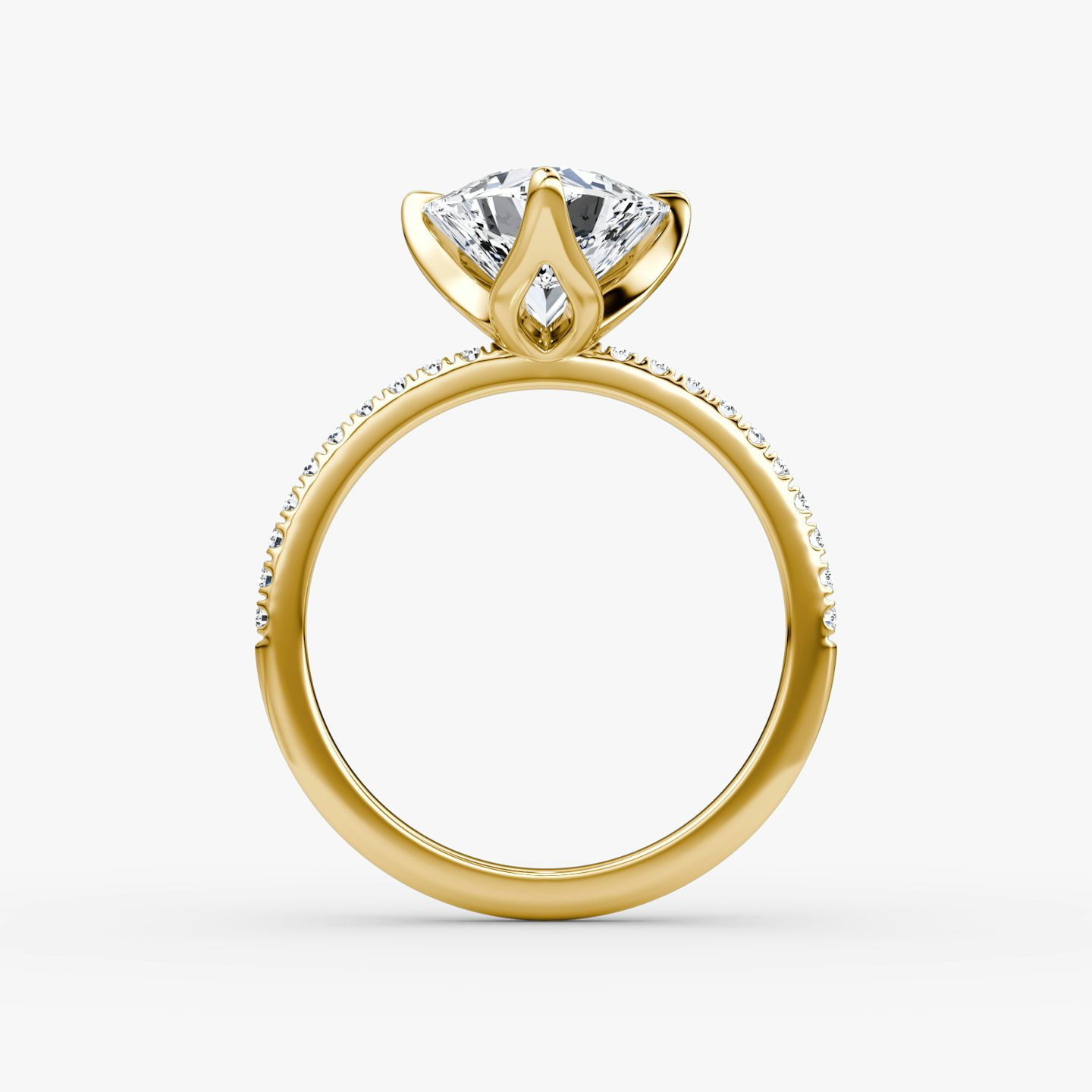Classic Petal | Trillant | 18k | Gelbgold | bandAccent: Mit Pavé-Besatz | diamondOrientation: vertical | caratWeight: other
