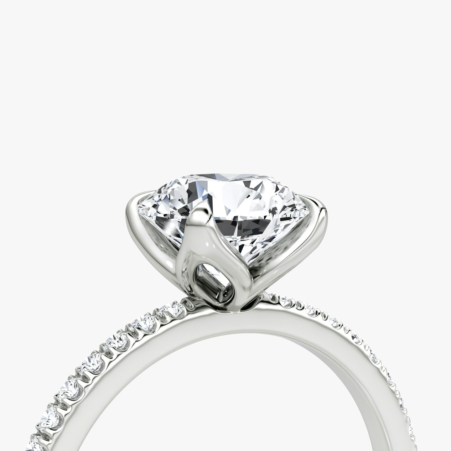 Classic Petal | Rund | Platin | bandAccent: Mit Pavé-Besatz | caratWeight: 1.5ct | diamondOrientation: vertical