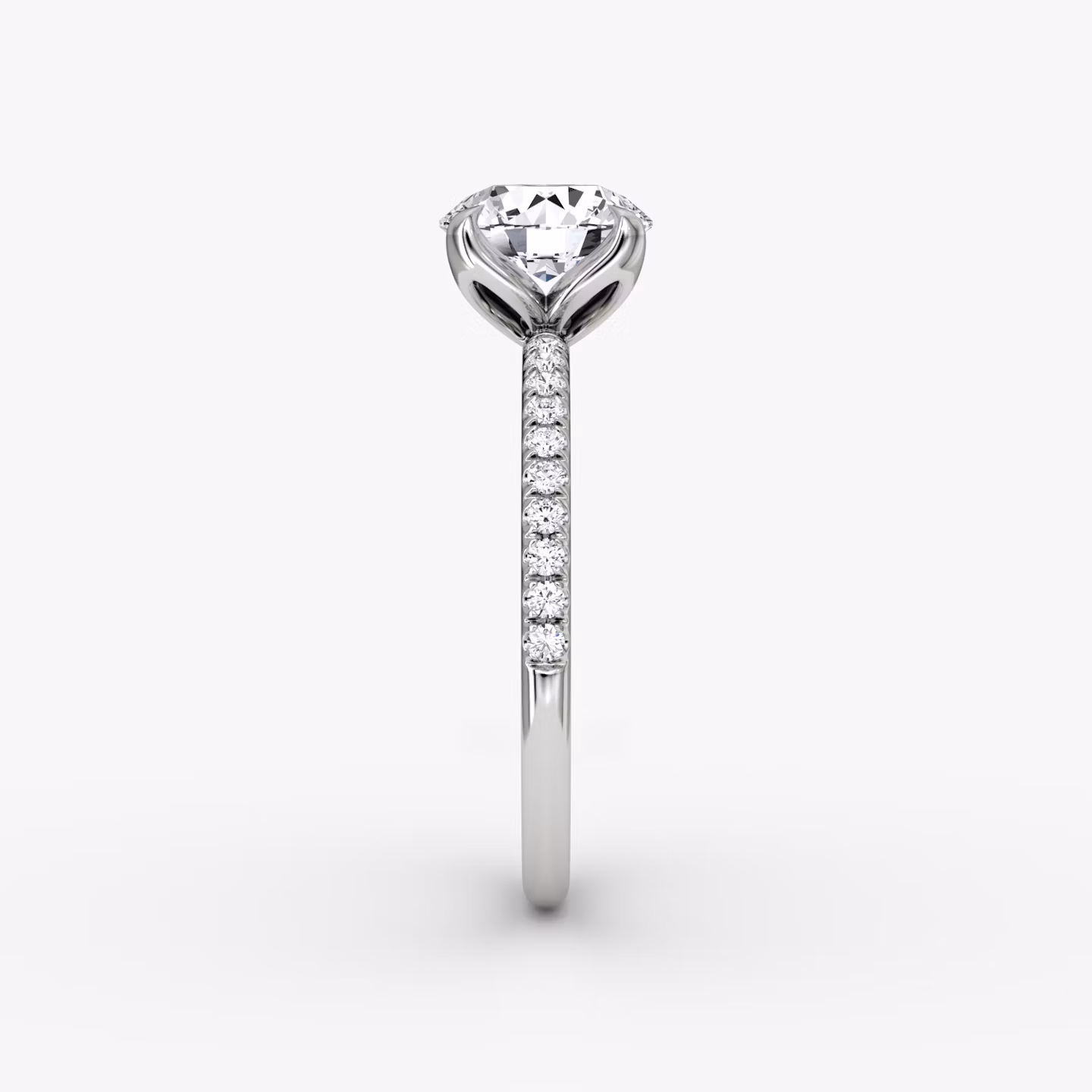 Classic Petal | Rund | Platin | bandAccent: Mit Pavé-Besatz | caratWeight: 1.5ct | diamondOrientation: vertical