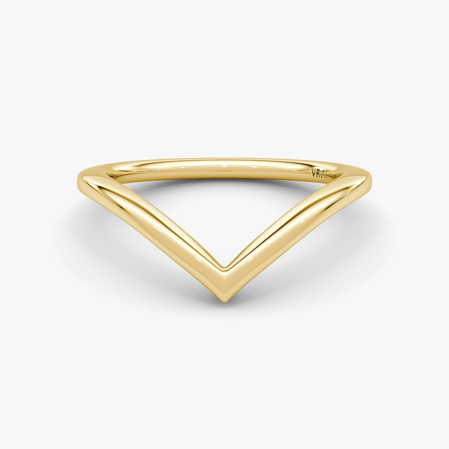 The Signature V Band | 18k | Yellow Gold | bandAccent: Plain | bandVersion: petite
