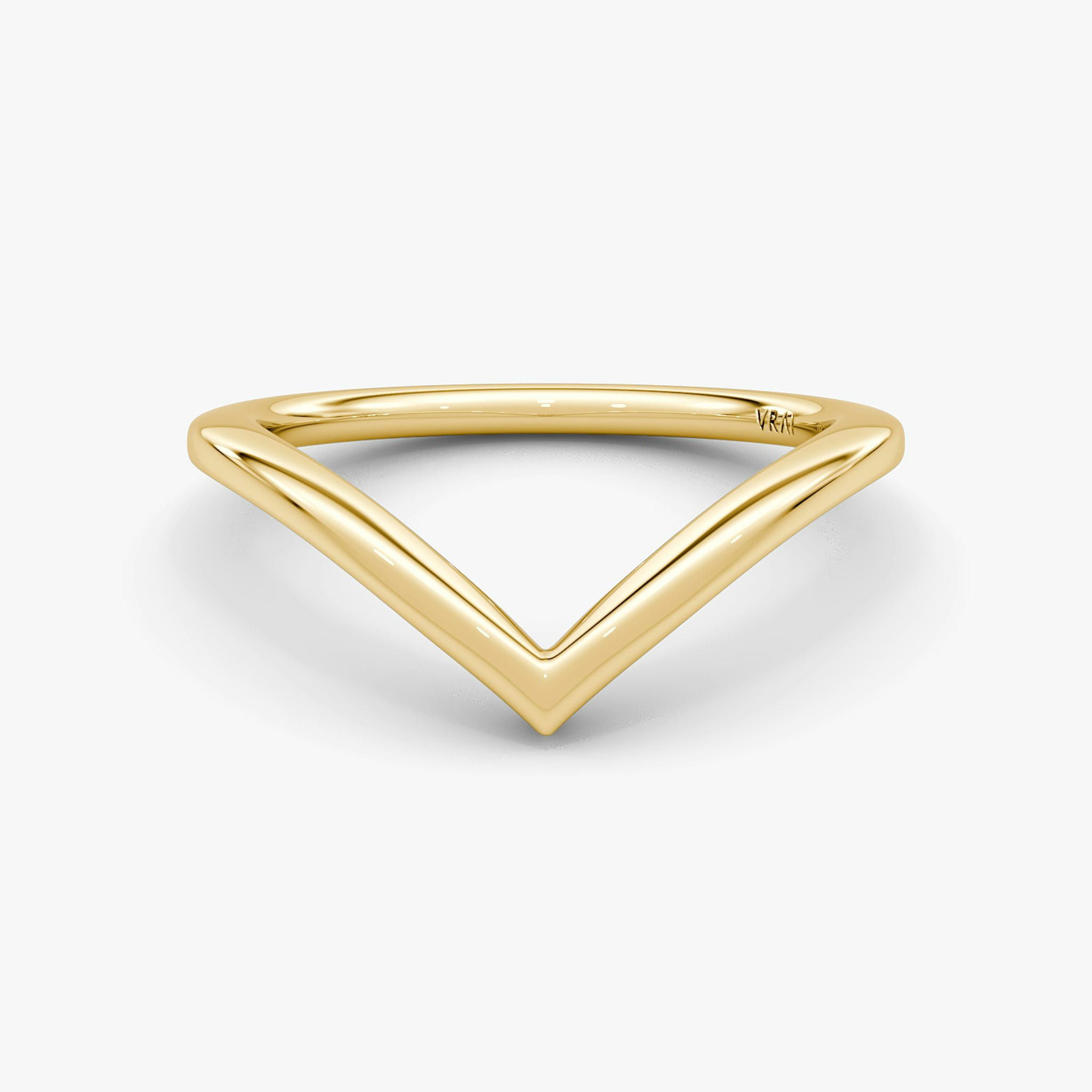 The Signature V Band | 18k | Yellow Gold | bandAccent: Plain | bandVersion: petite