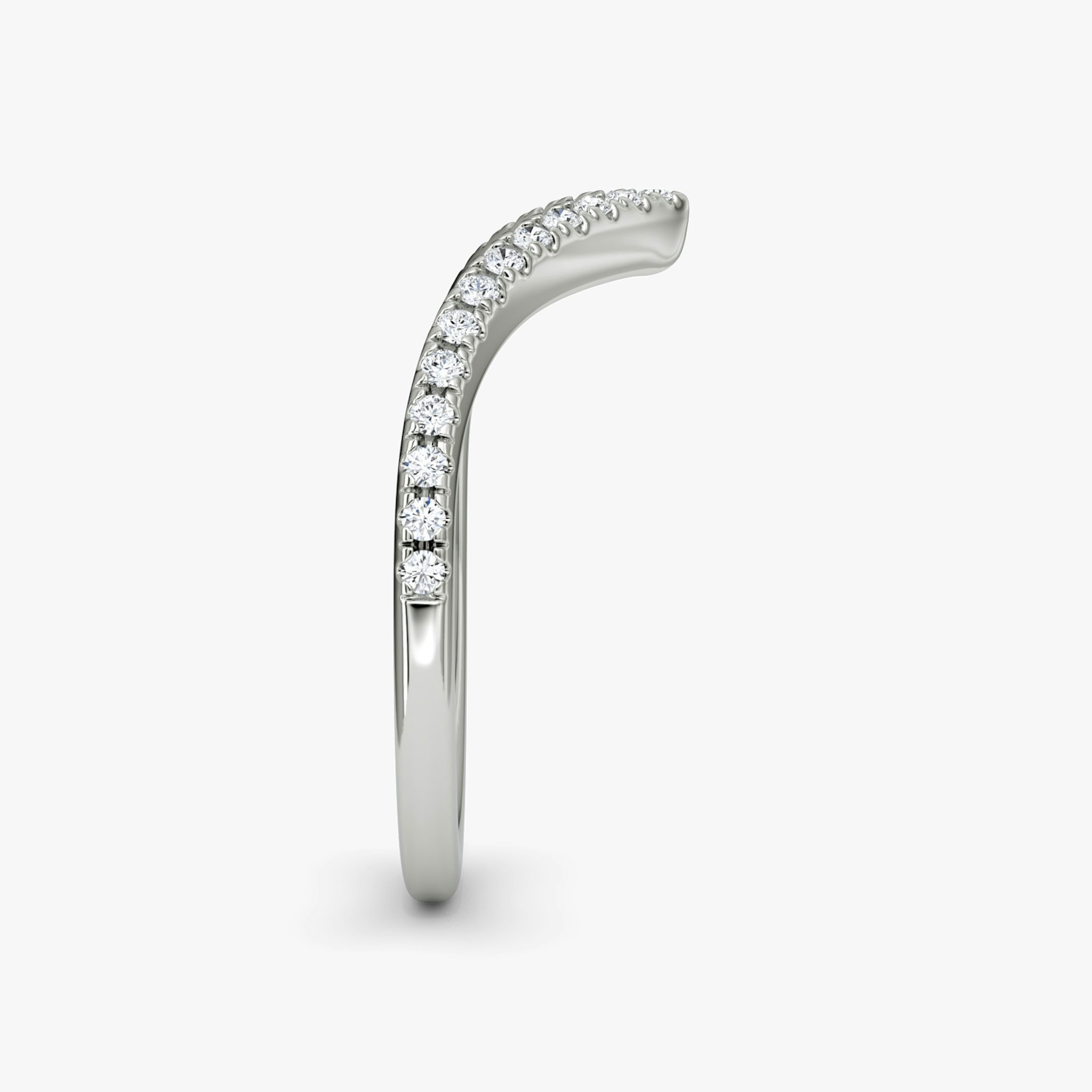 The Signature V Band | 18k | White Gold | bandAccent: Pavé | bandVersion: petite