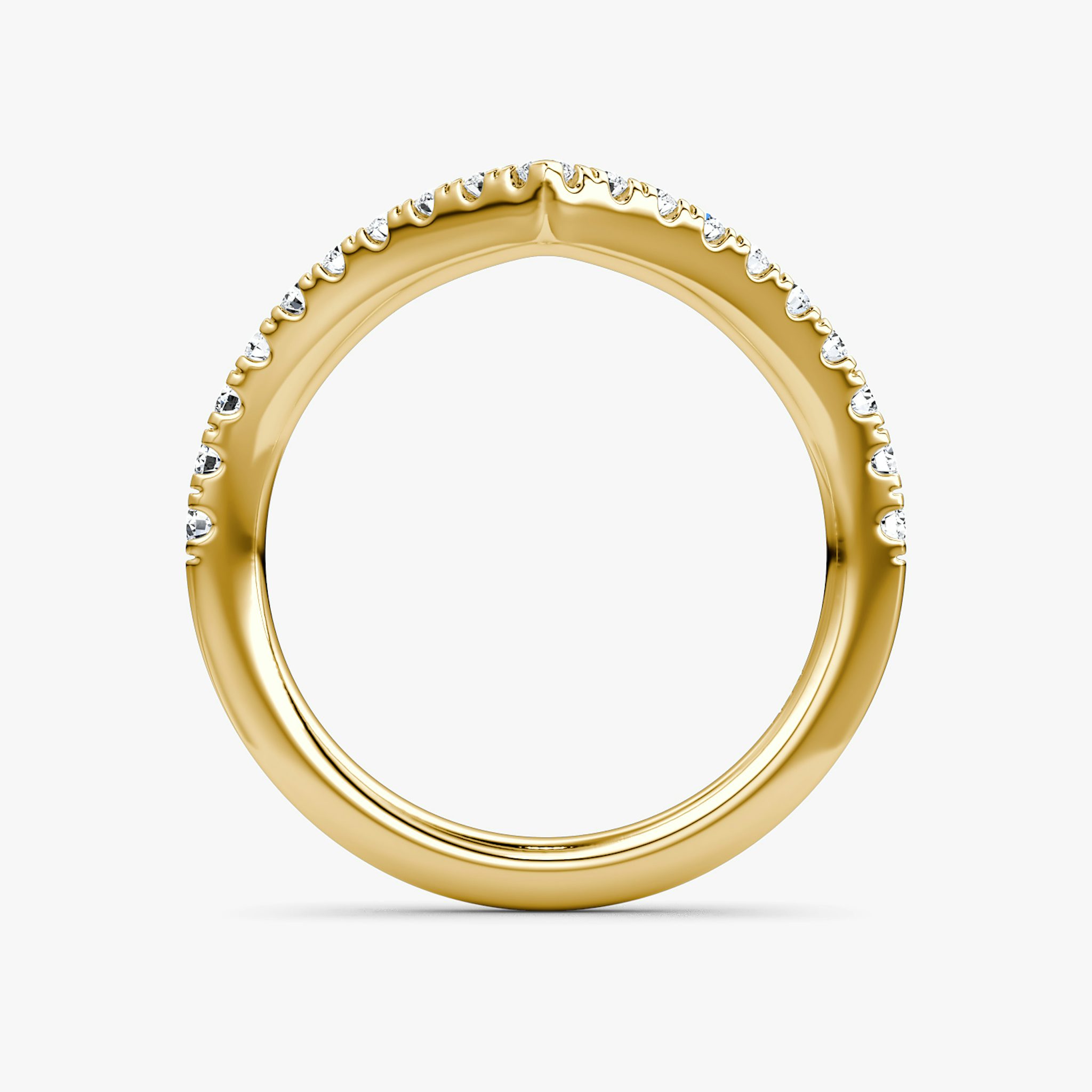 The Signature V Band | Round Brilliant | 18k | Yellow Gold | bandAccent: Pavé | bandVersion: original