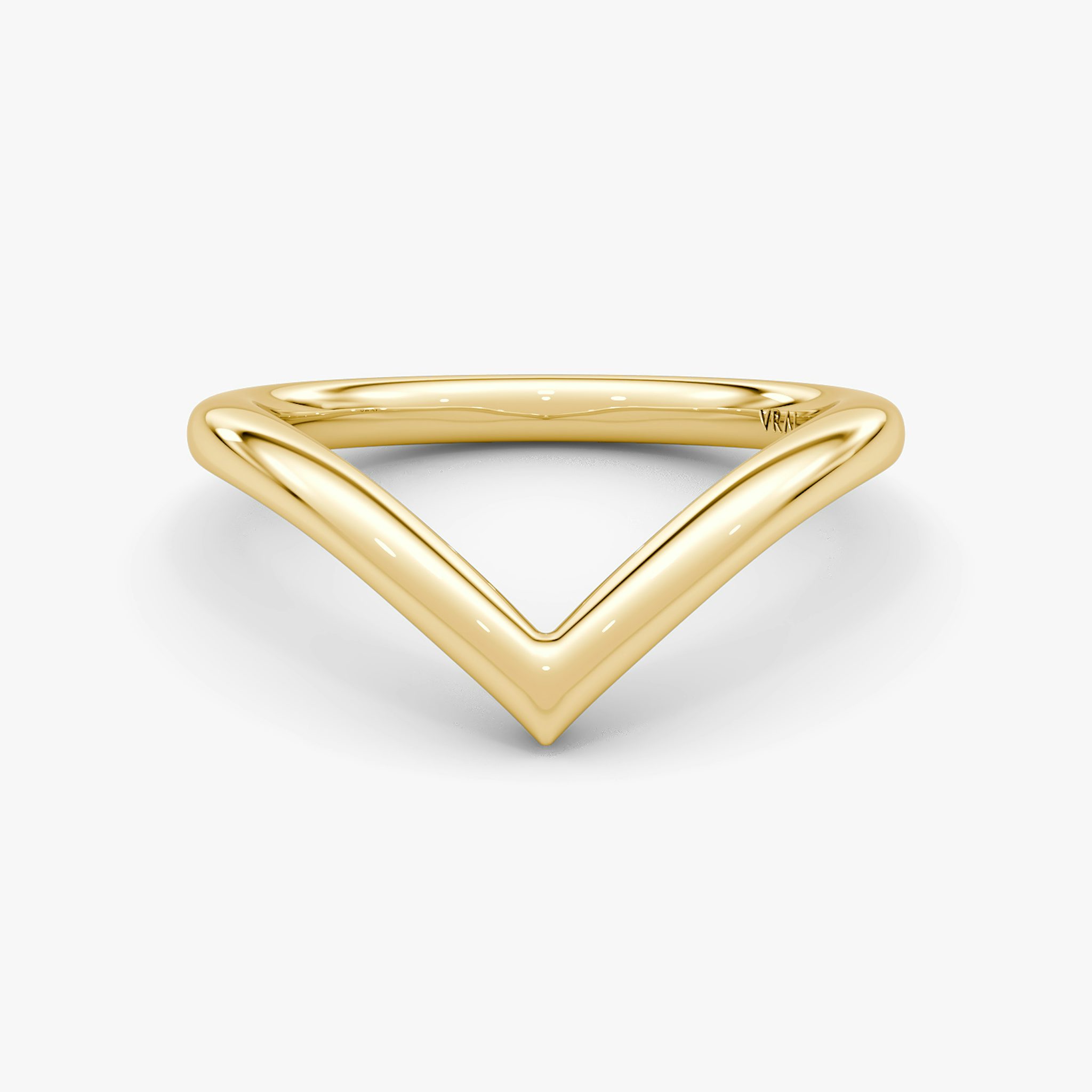 The Signature V Band | 18k | Yellow Gold | bandAccent: Plain | bandVersion: original