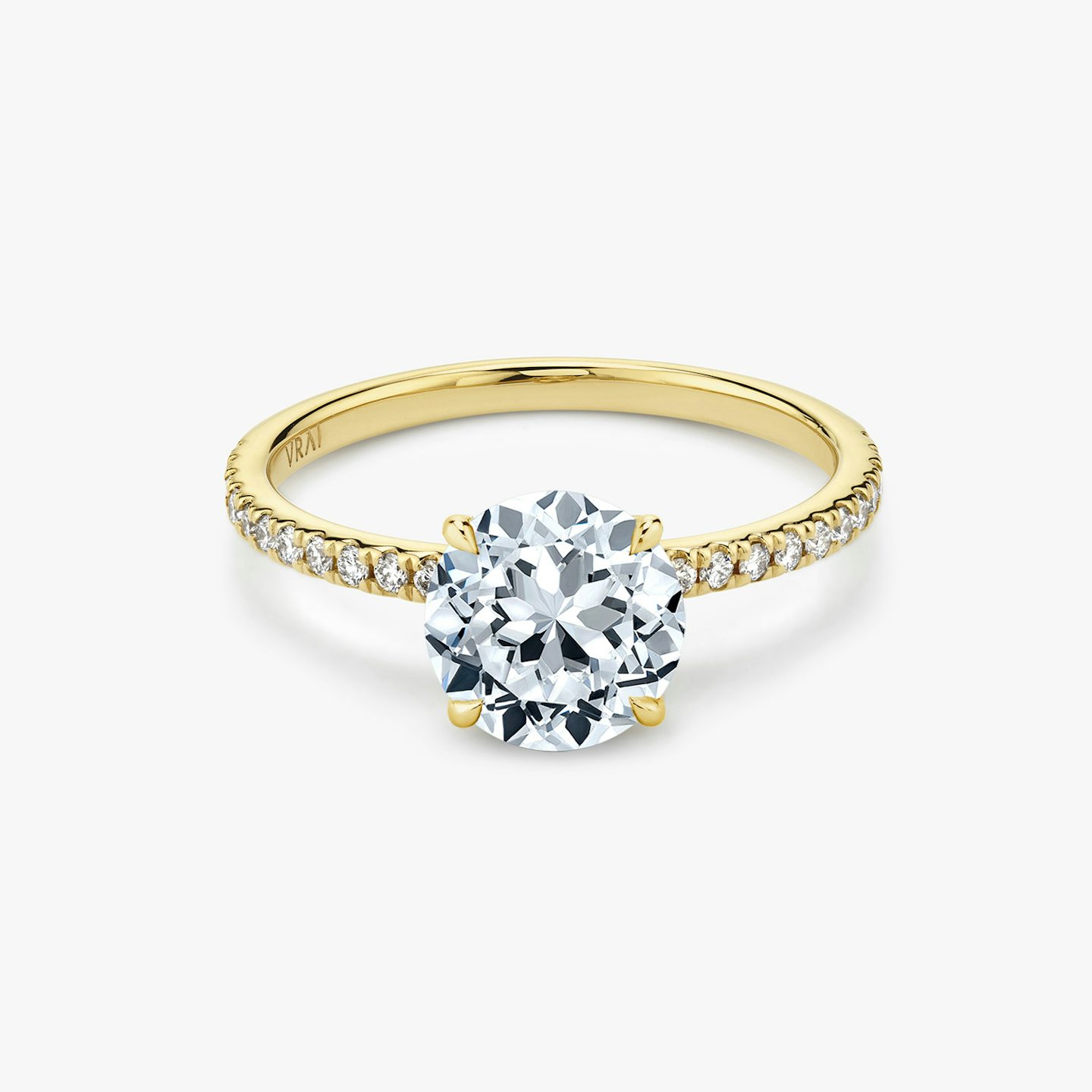 The Signature | Passion | 18k | Yellow Gold | bandAccent: Pavé | bandWidth: standard | excludeFromFeed: null | hiddenHalo: no | diamondOrientation: vertical | caratWeight: other