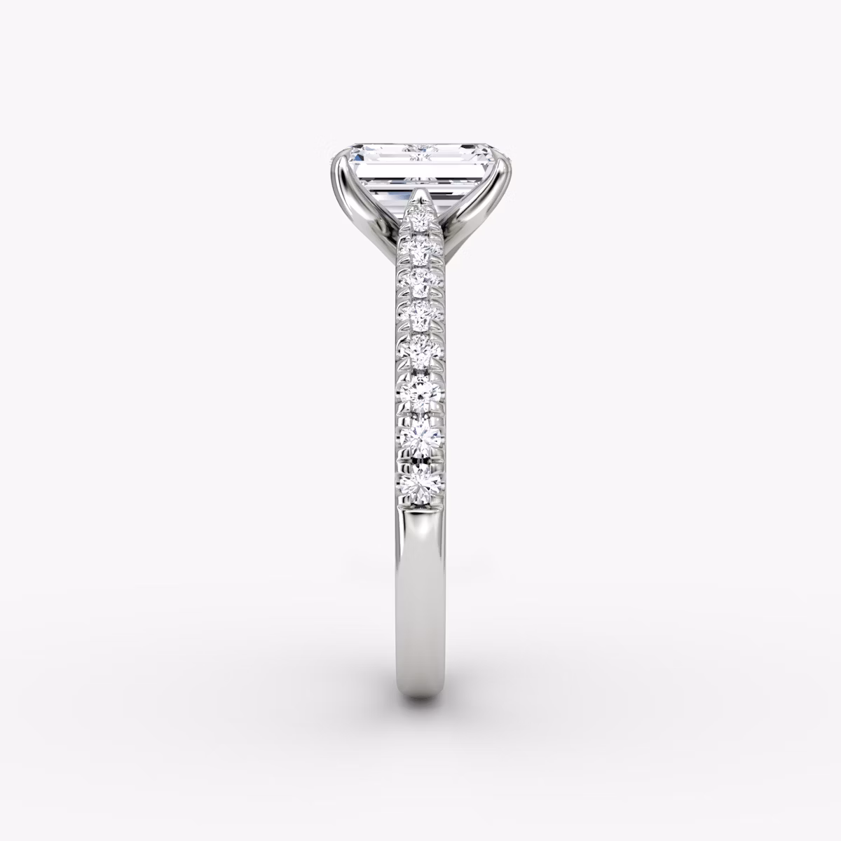 Trellis Cathedral | Emerald | 18k | Weißgold | bandAccent: Mit Pavé-Besatz | diamondOrientation: vertical | caratWeight: other