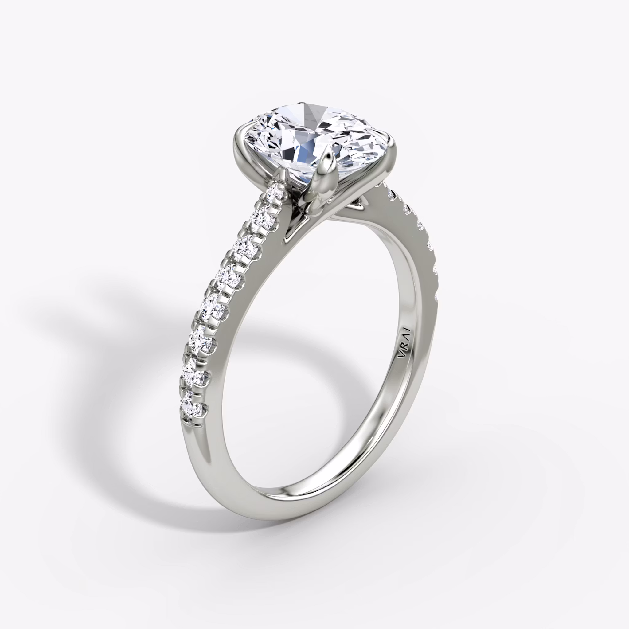 Trellis Cathedral Oval | Platinum