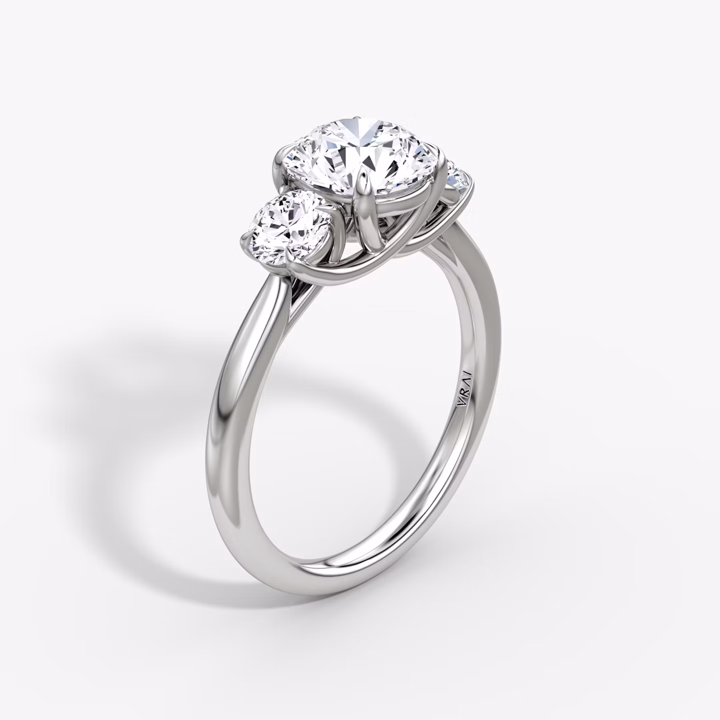 Trellis Three Stone | Rund | Platin | bandAccent: Ohne Pavé-Besatz | caratWeight: 1.0ct | diamondOrientation: vertical