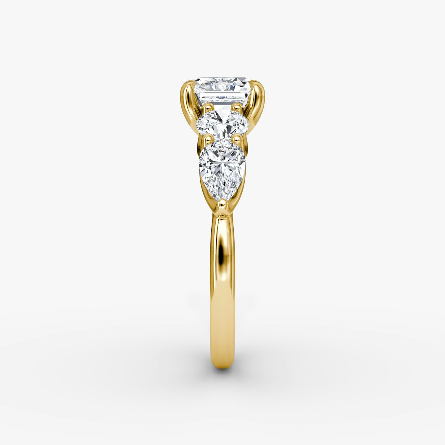 The Mixed Shape | Asscher | 18k | Yellow Gold | bandAccent: Plain | sideStoneOrientation: horizontal | sideStoneShape: Round Brilliant and Pear | diamondOrientation: vertical | caratWeight: other