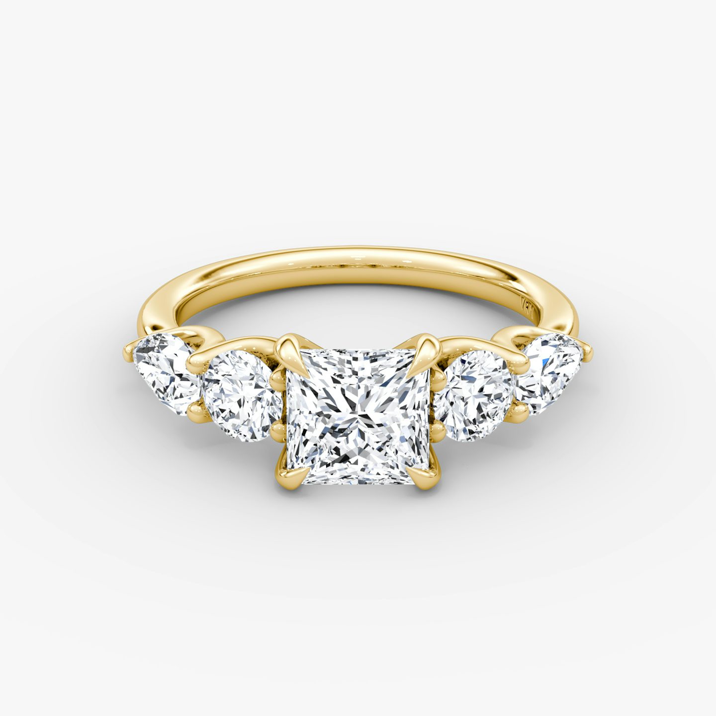 Mixed Shape | Princess | 18k | Gelbgold | bandAccent: Ohne Pavé-Besatz | sideStoneOrientation: horizontal | sideStoneShape: Rund und Tropfen | diamondOrientation: vertical | caratWeight: other