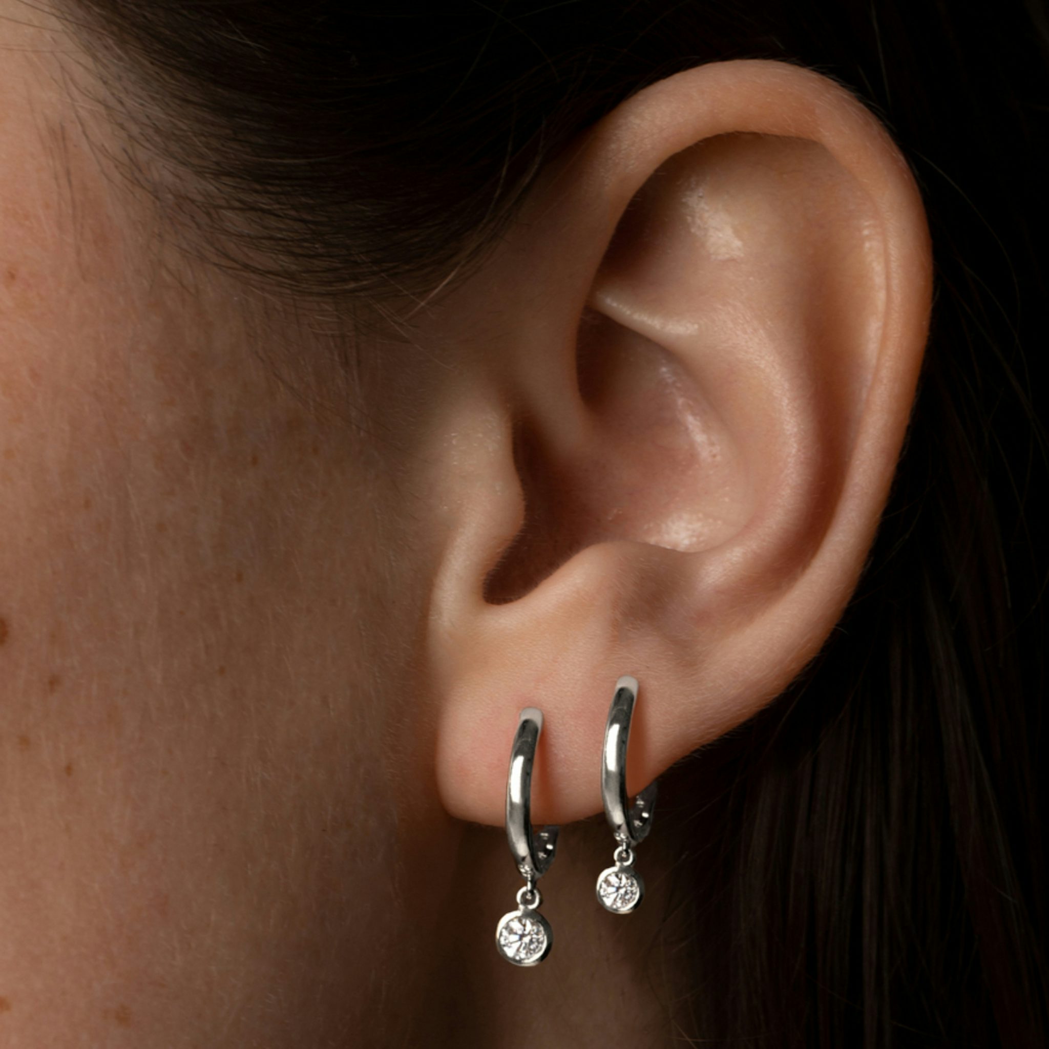 Knife-Edge Bezel Drop Huggie Hoop | Round Brilliant | 14k | White Gold | caratWeight: 0.25ct