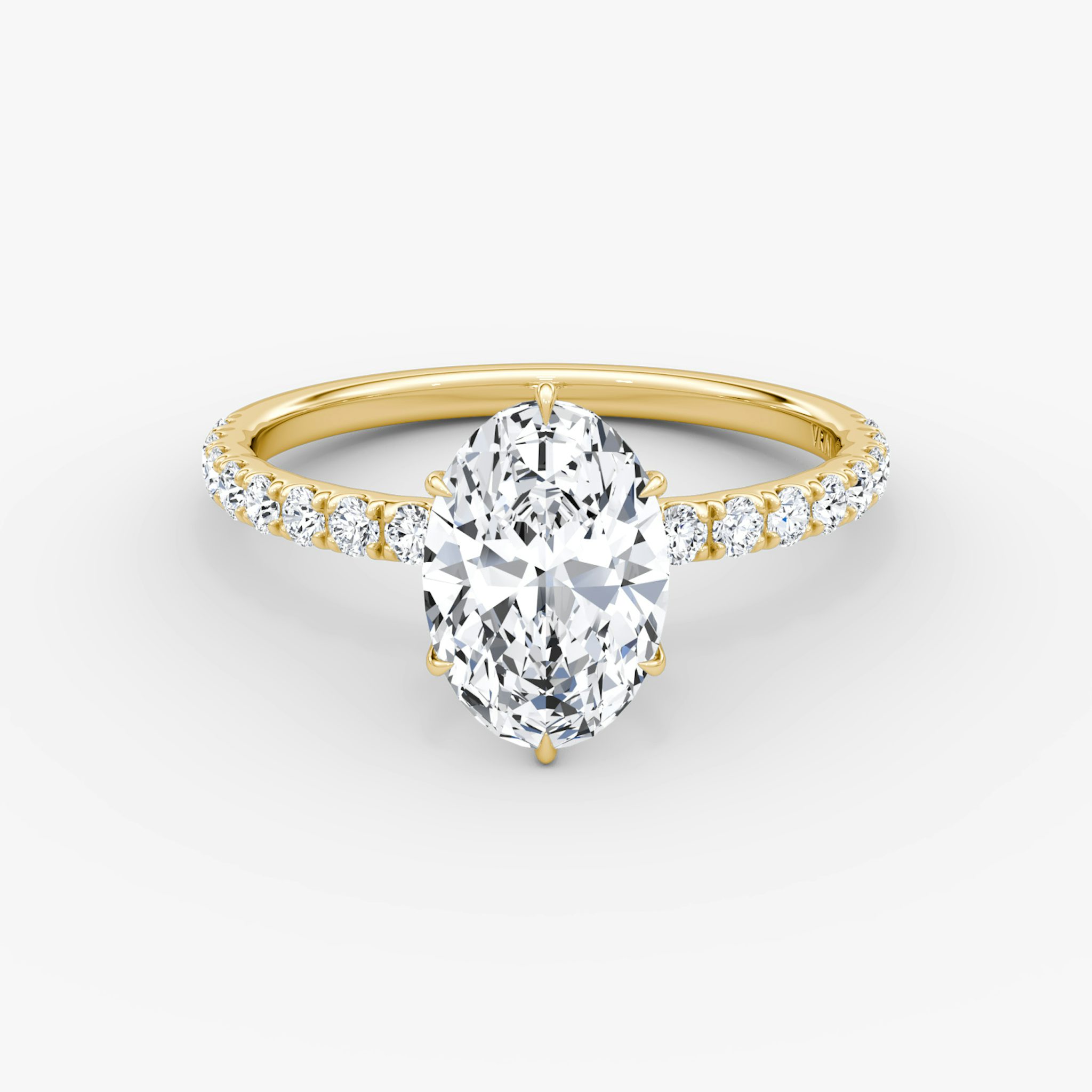 V | Oval | 18k | Oro amarillo | bandAccent: Pavé | diamondOrientation: vertical | caratWeight: other