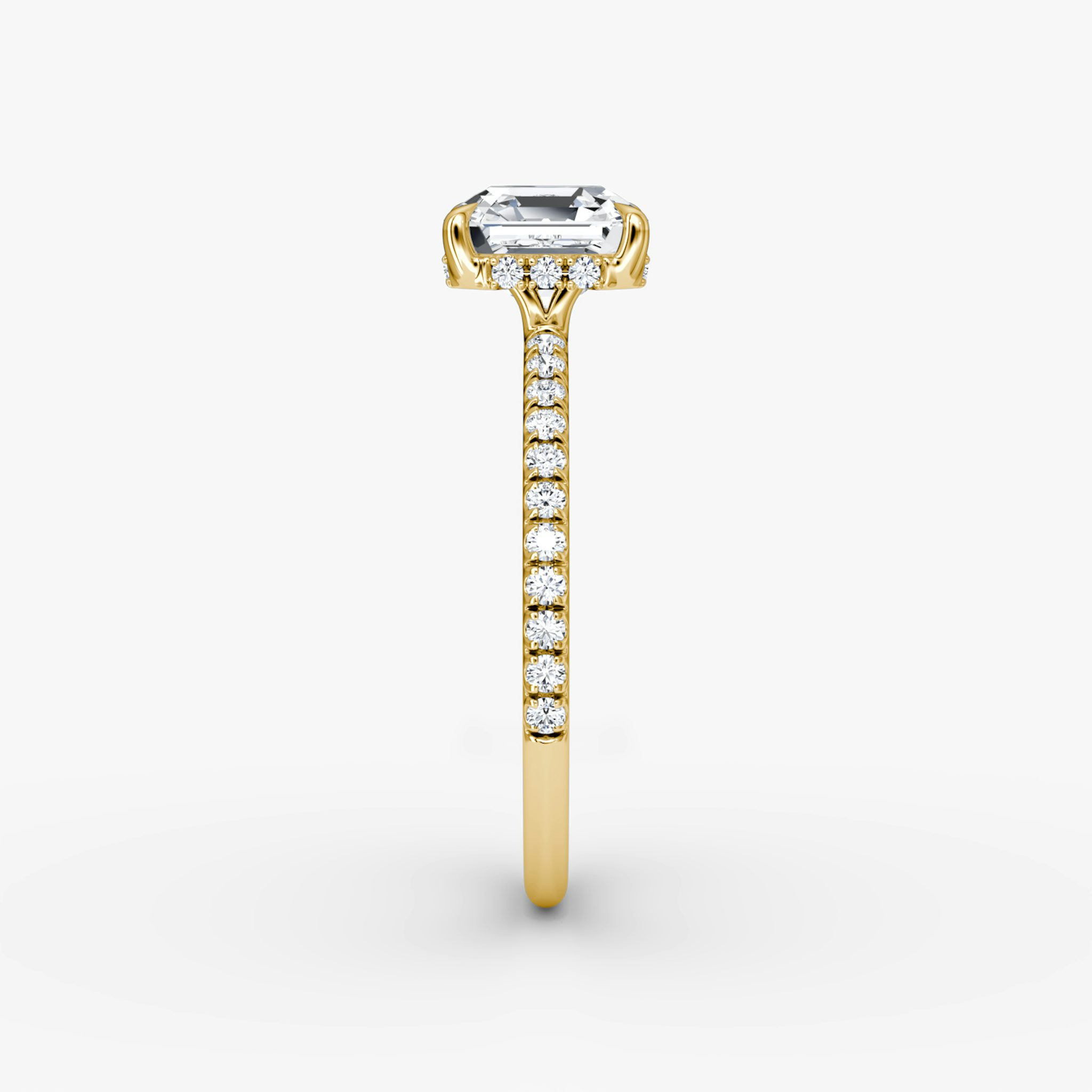 The Signature | Asscher | 18k | Yellow Gold | bandAccent: Pavé | bandWidth: standard | hiddenHalo: yes | diamondOrientation: vertical | caratWeight: other