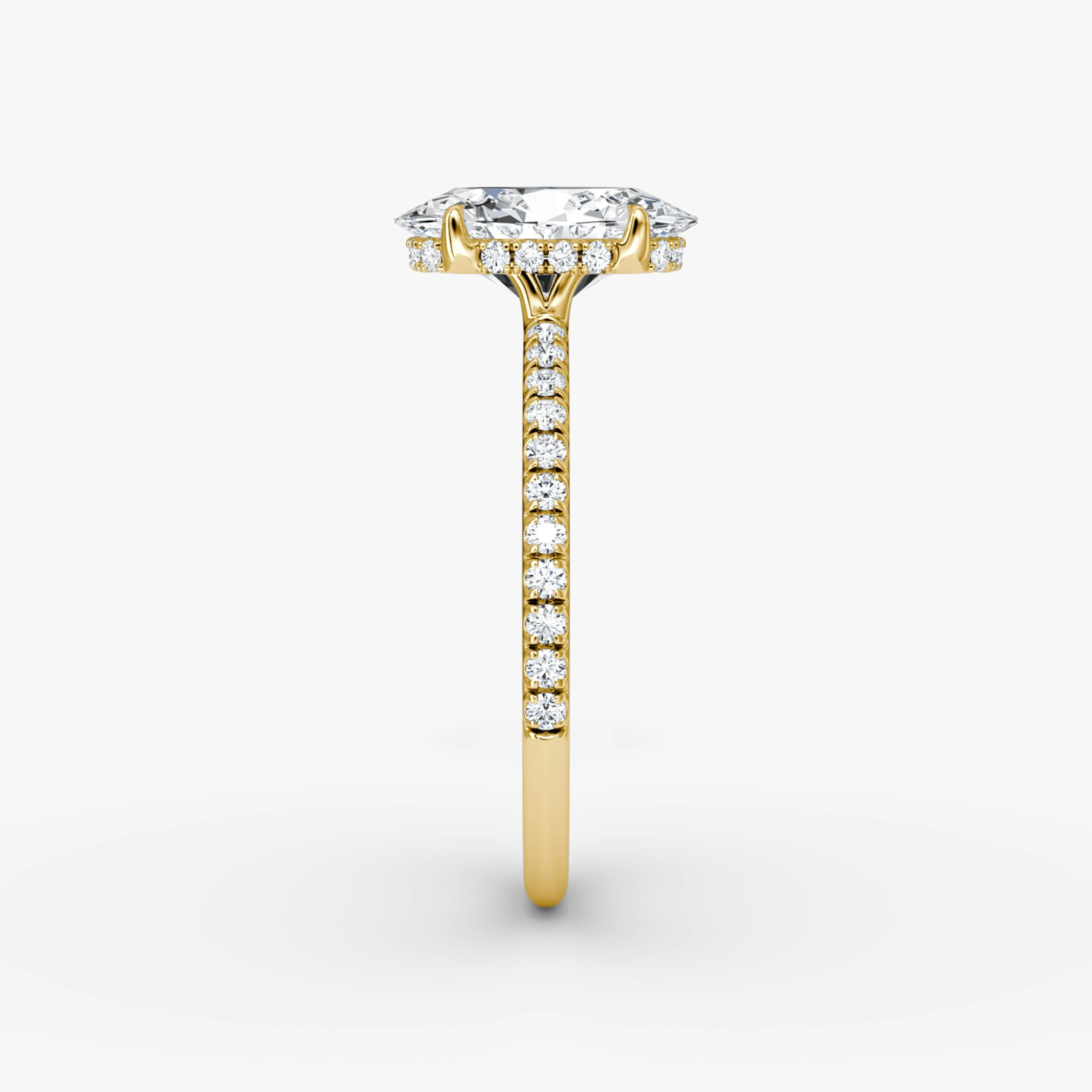 The Signature | oval | 18k | yellow-gold | bandAccent: pave | bandWidth: standard | hiddenHalo: yes | diamondOrientation: vertical | caratWeight: other