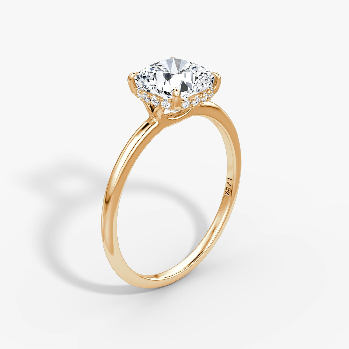 Anillo de compromiso Signature | Cojín | 14k | Oro rosa | bandAccent: Simple | bandWidth: standard | hiddenHalo: yes | diamondOrientation: vertical | caratWeight: other