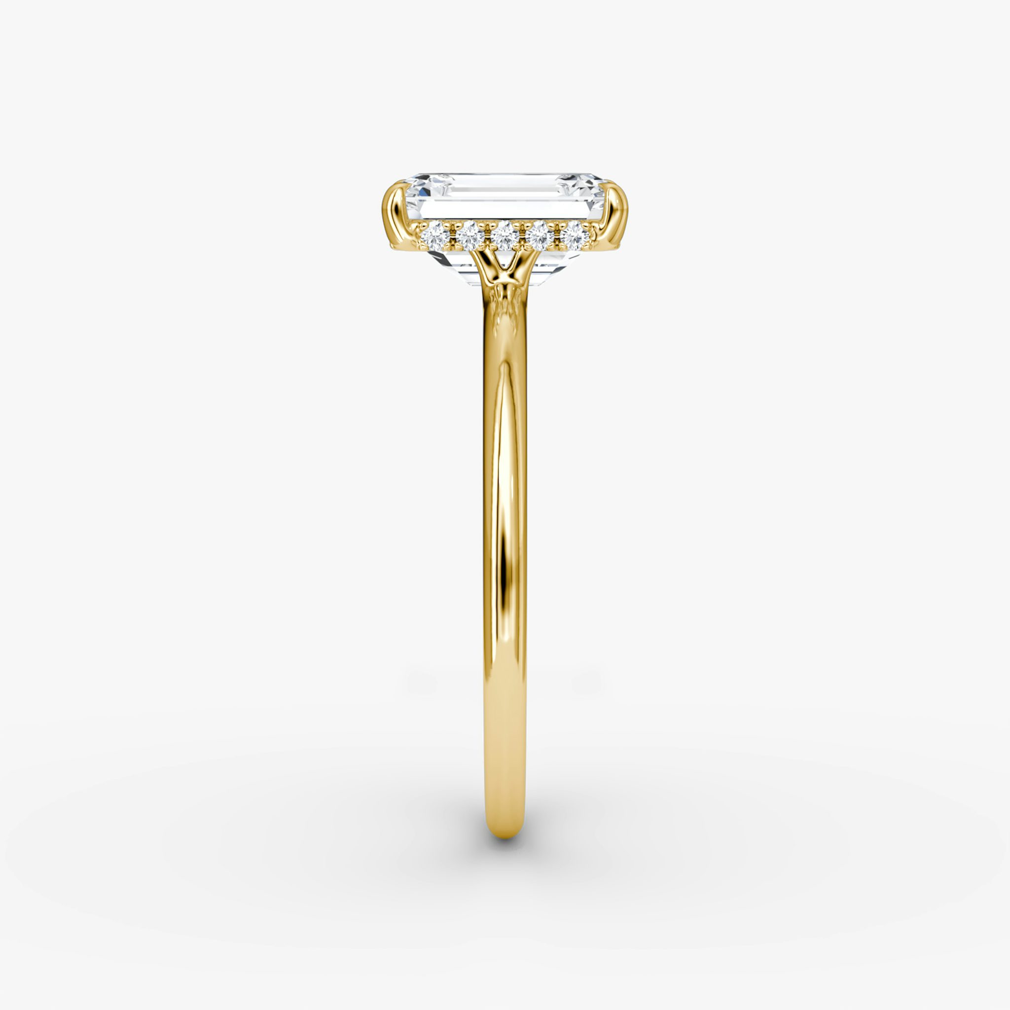 The Signature | Emerald | 18k | Yellow Gold | bandAccent: Plain | bandWidth: standard | hiddenHalo: yes | diamondOrientation: vertical | caratWeight: other