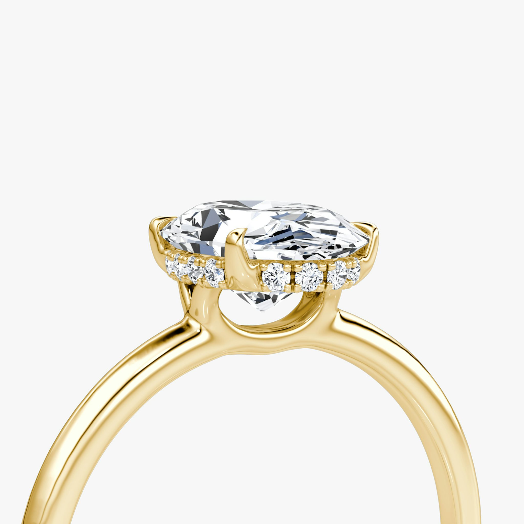 The Signature | Oval | 18k | Yellow Gold | bandAccent: Plain | bandWidth: standard | hiddenHalo: yes | diamondOrientation: vertical | caratWeight: other