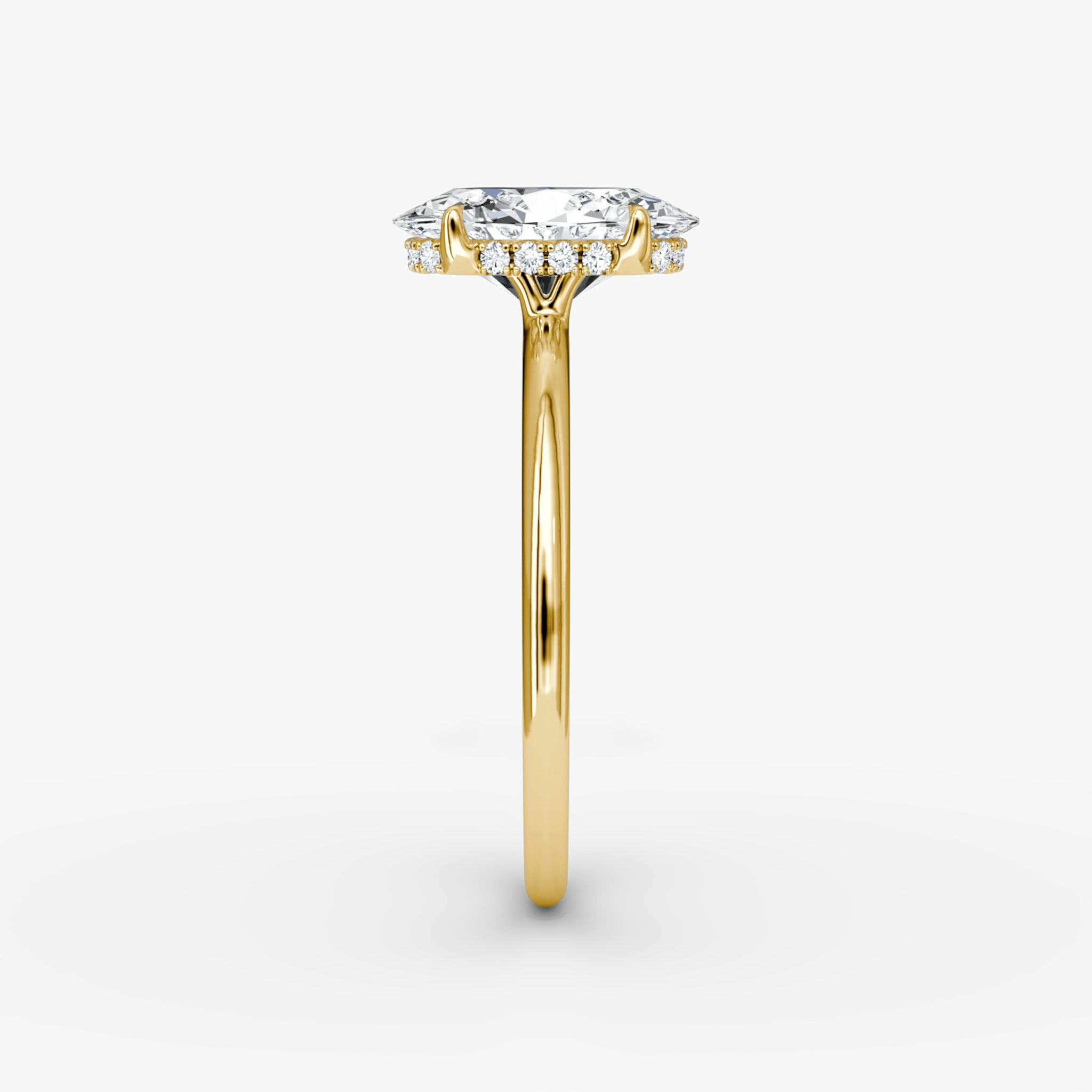 The Signature | Oval | 18k | Yellow Gold | bandAccent: Plain | bandWidth: standard | hiddenHalo: yes | diamondOrientation: vertical | caratWeight: other