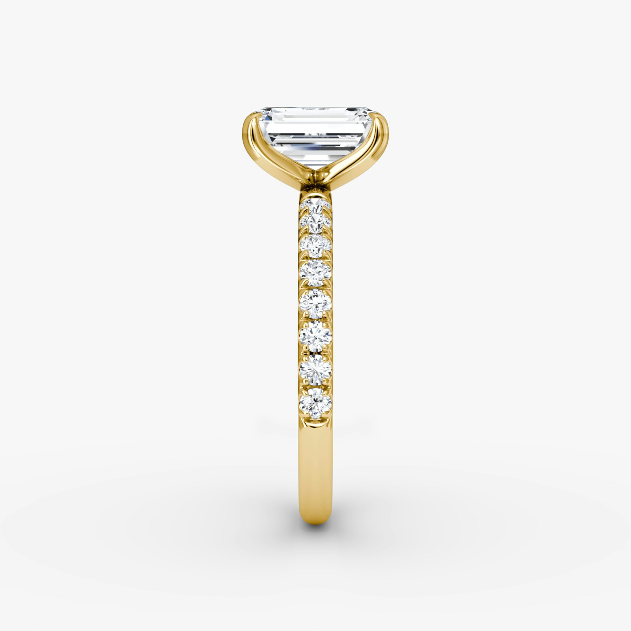 The Classic | Emerald | 18k | Yellow Gold | bandAccent: Pavé | bandWidth: large | diamondOrientation: vertical | caratWeight: other