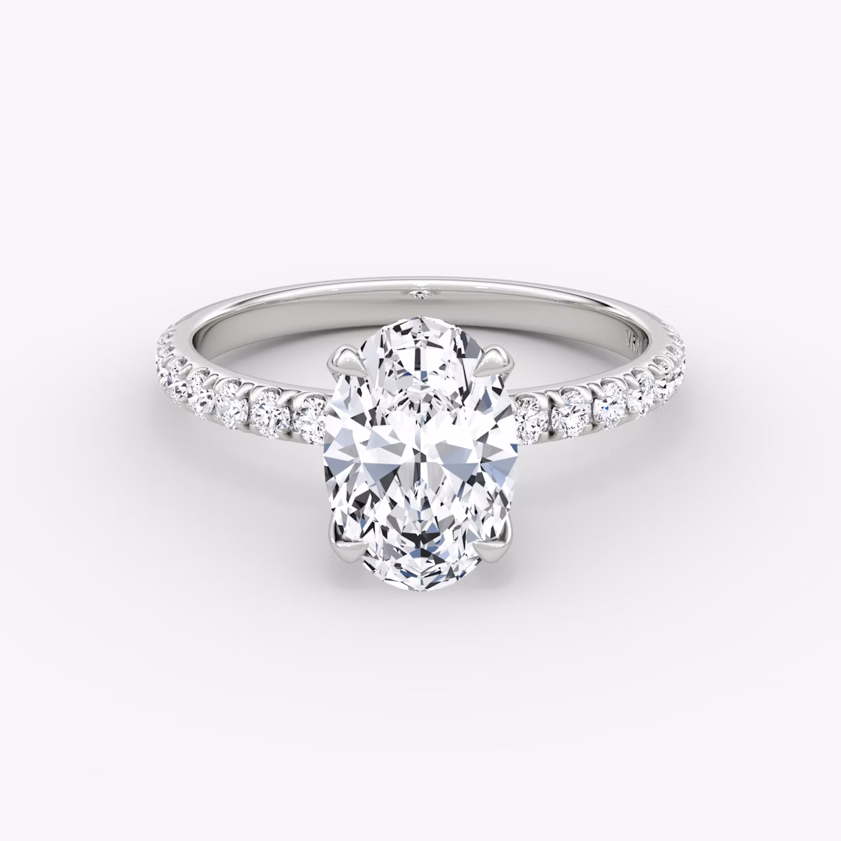 Classic | Oval | Platin | bandAccent: Mit Pavé-Besatz | bandWidth: large | diamondOrientation: vertical | caratWeight: other