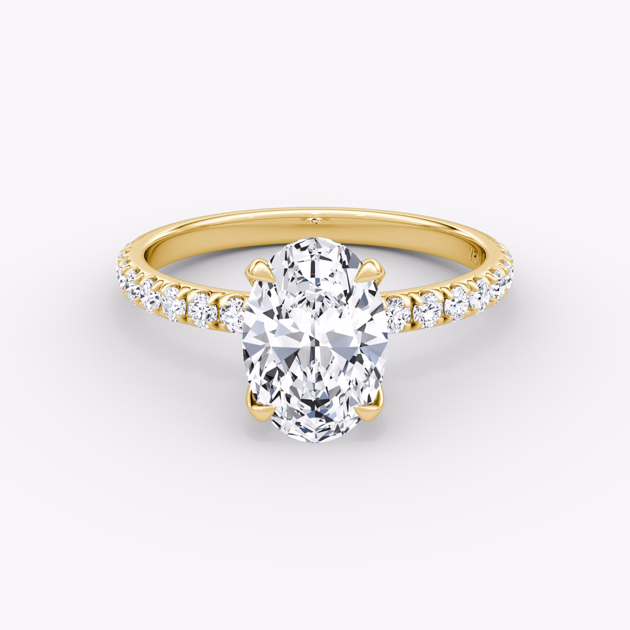The Classic | Oval | 18k | Yellow Gold | bandAccent: Pavé | bandWidth: large | diamondOrientation: vertical | caratWeight: other