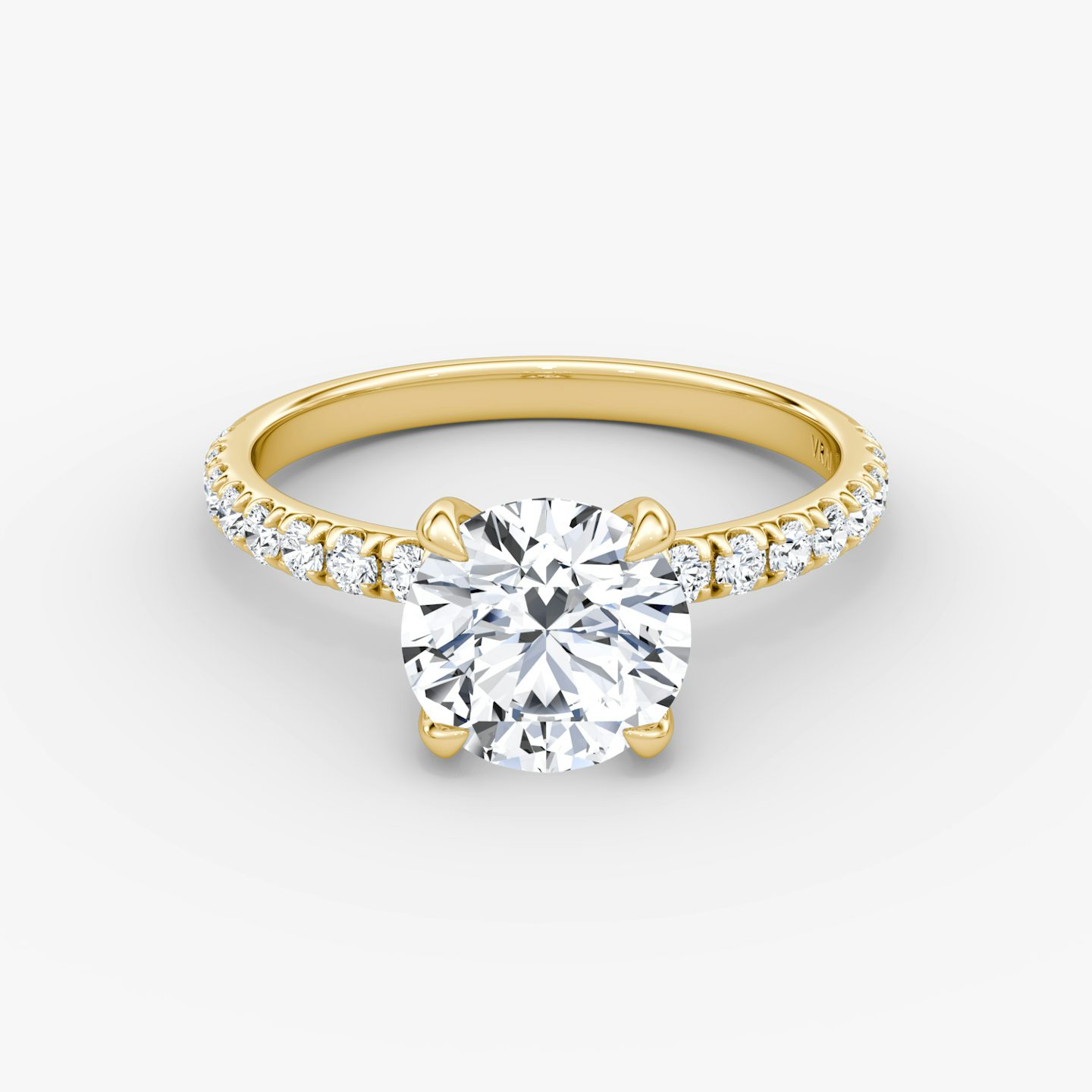 The Classic | Round Brilliant | 18k | Yellow Gold | bandAccent: Pavé | bandWidth: large | caratWeight: 1.5ct | diamondOrientation: vertical