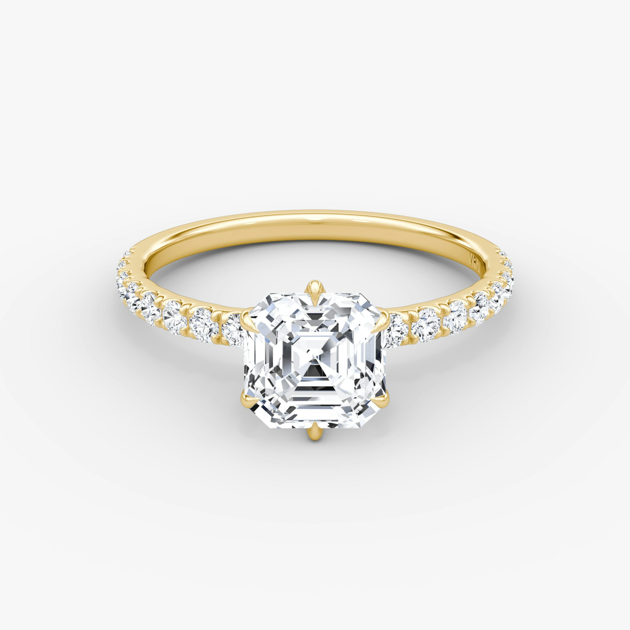 V | Asscher | 18k | Gelbgold | bandAccent: Mit Pavé-Besatz | diamondOrientation: vertical | caratWeight: other