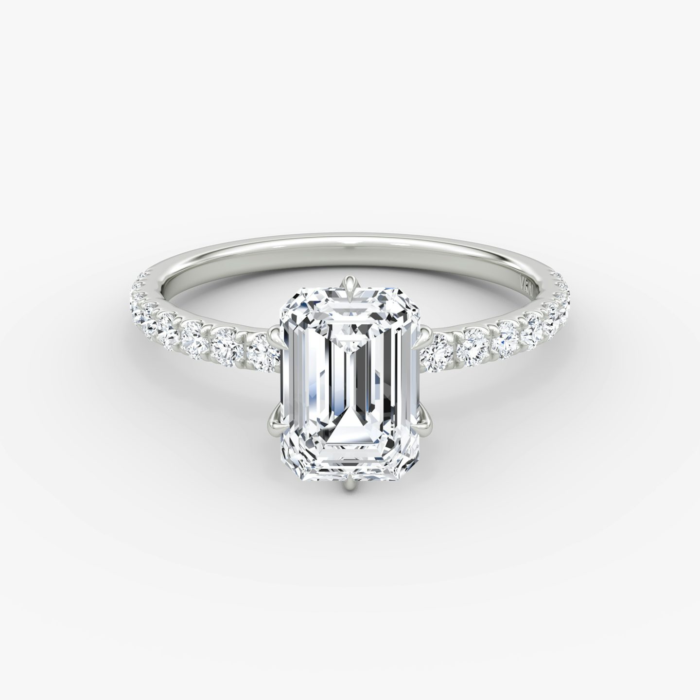 V | Esmeralda | Platino | bandAccent: Pavé | diamondOrientation: vertical | caratWeight: other