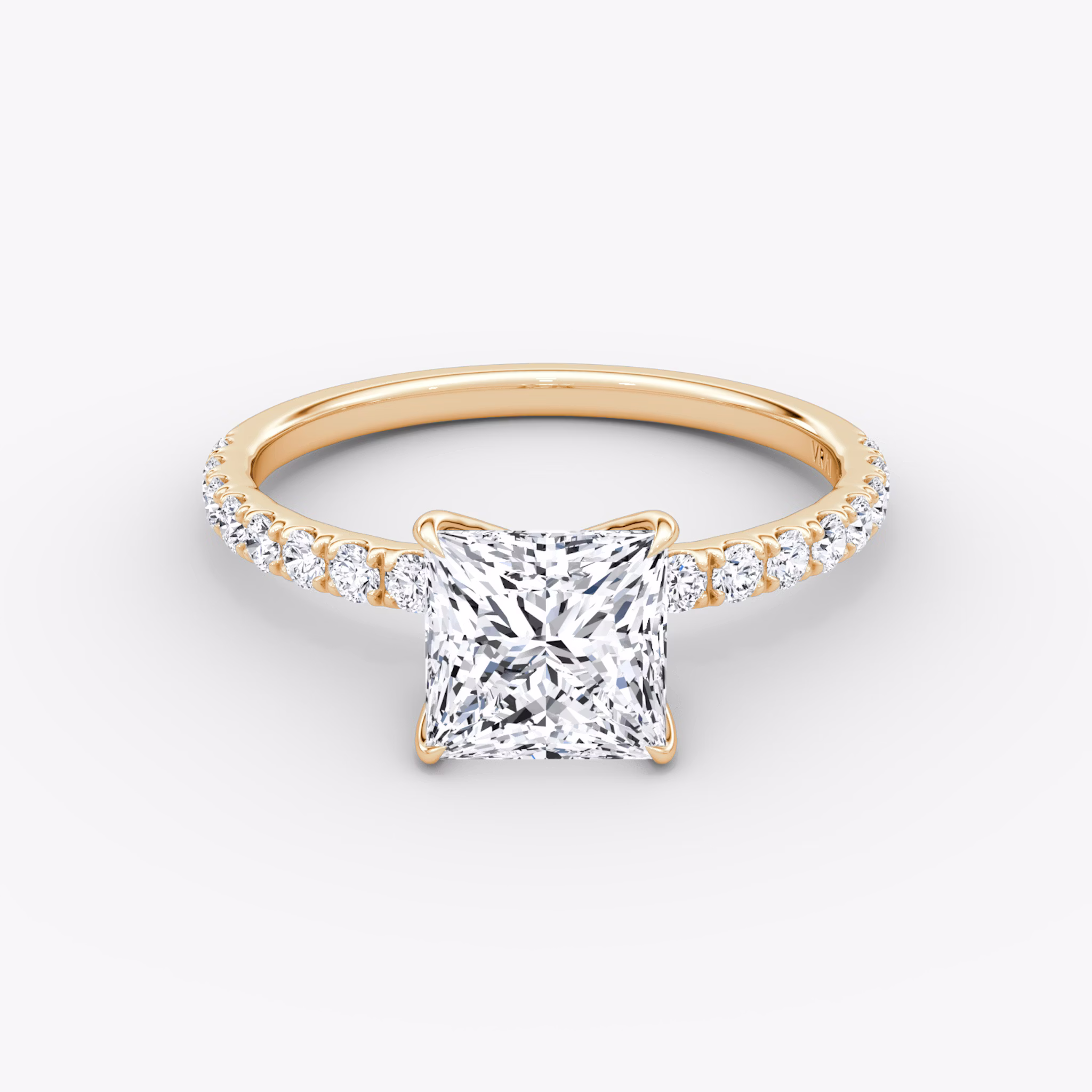 V | Princess | 14k | Roségold | bandAccent: Mit Pavé-Besatz | diamondOrientation: vertical | caratWeight: other