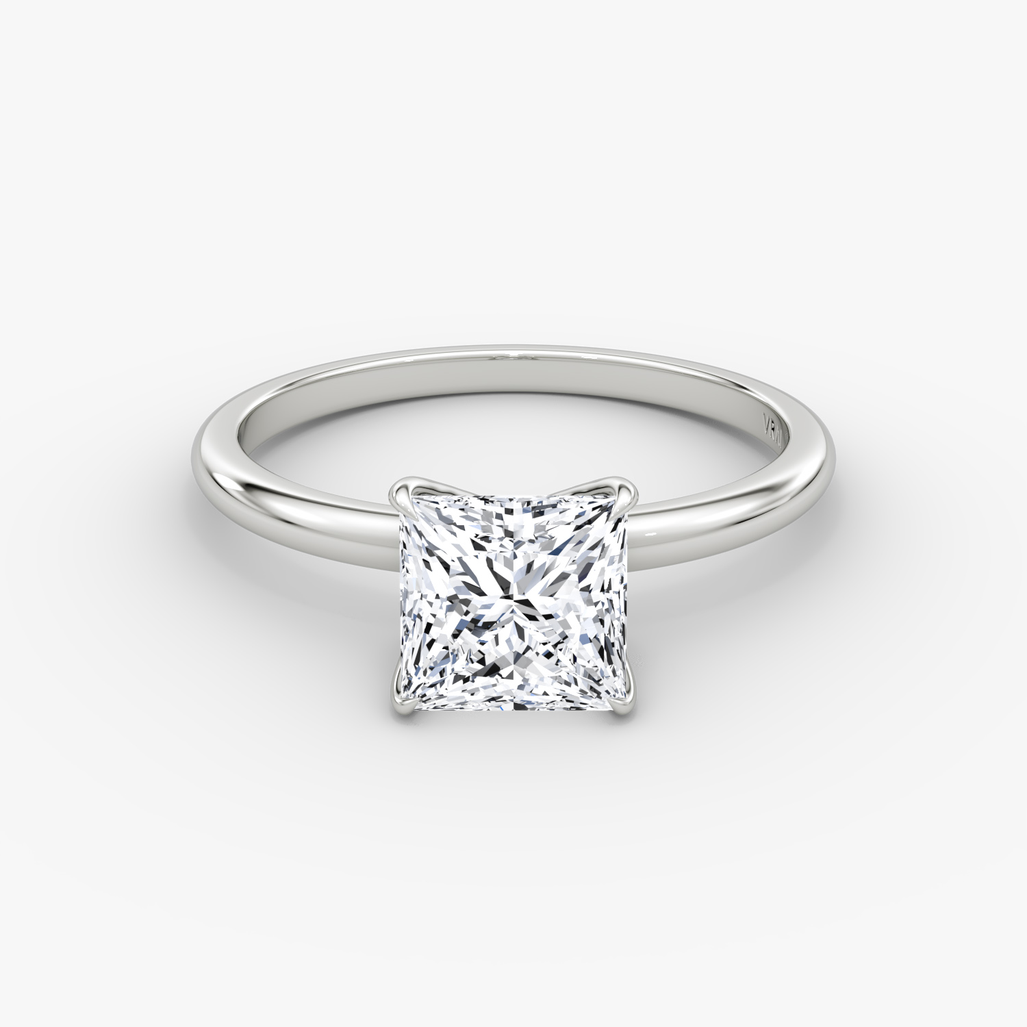 V | Princesa | 18k | Oro blanco | bandAccent: Simple | diamondOrientation: vertical | caratWeight: other