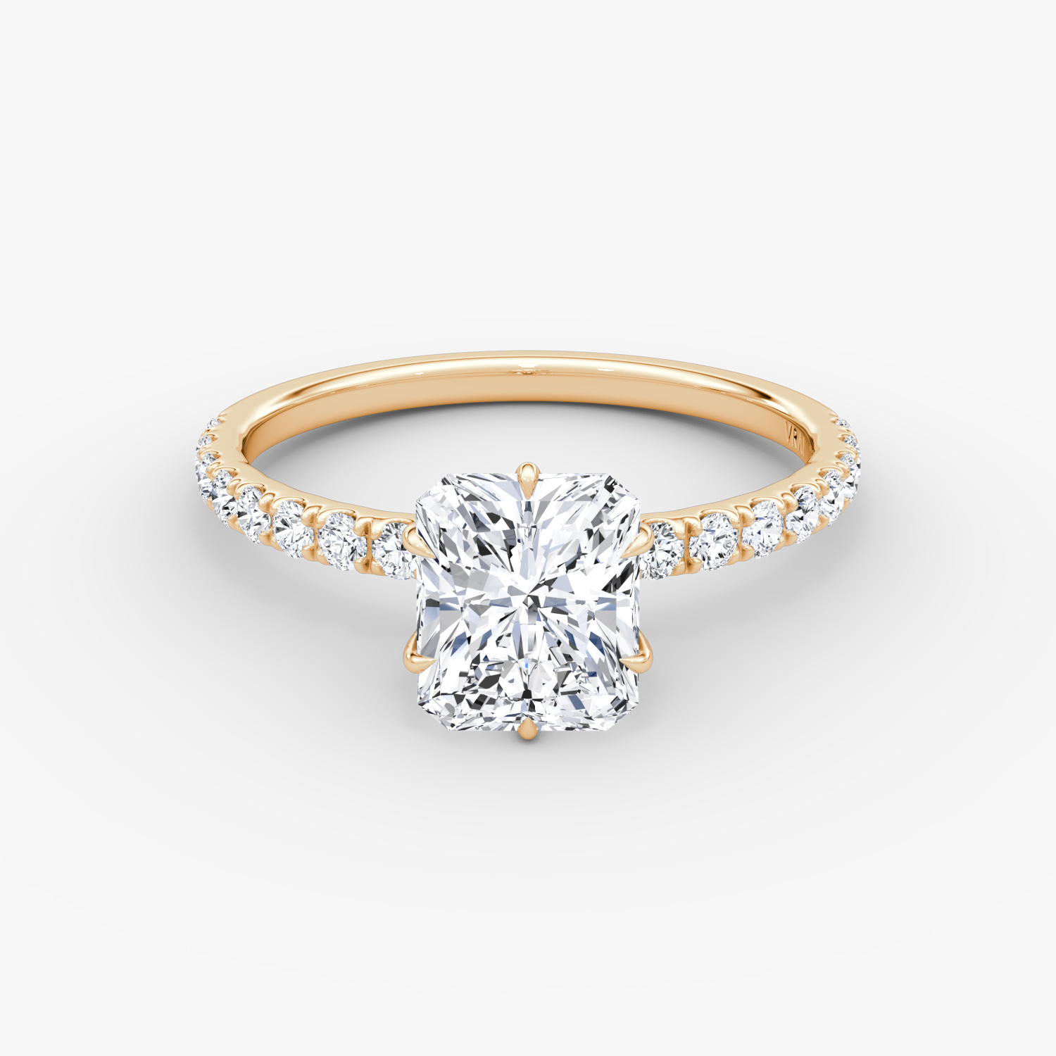 V | Radiante | 14k | Oro rosa | bandAccent: Pavé | diamondOrientation: vertical | caratWeight: other