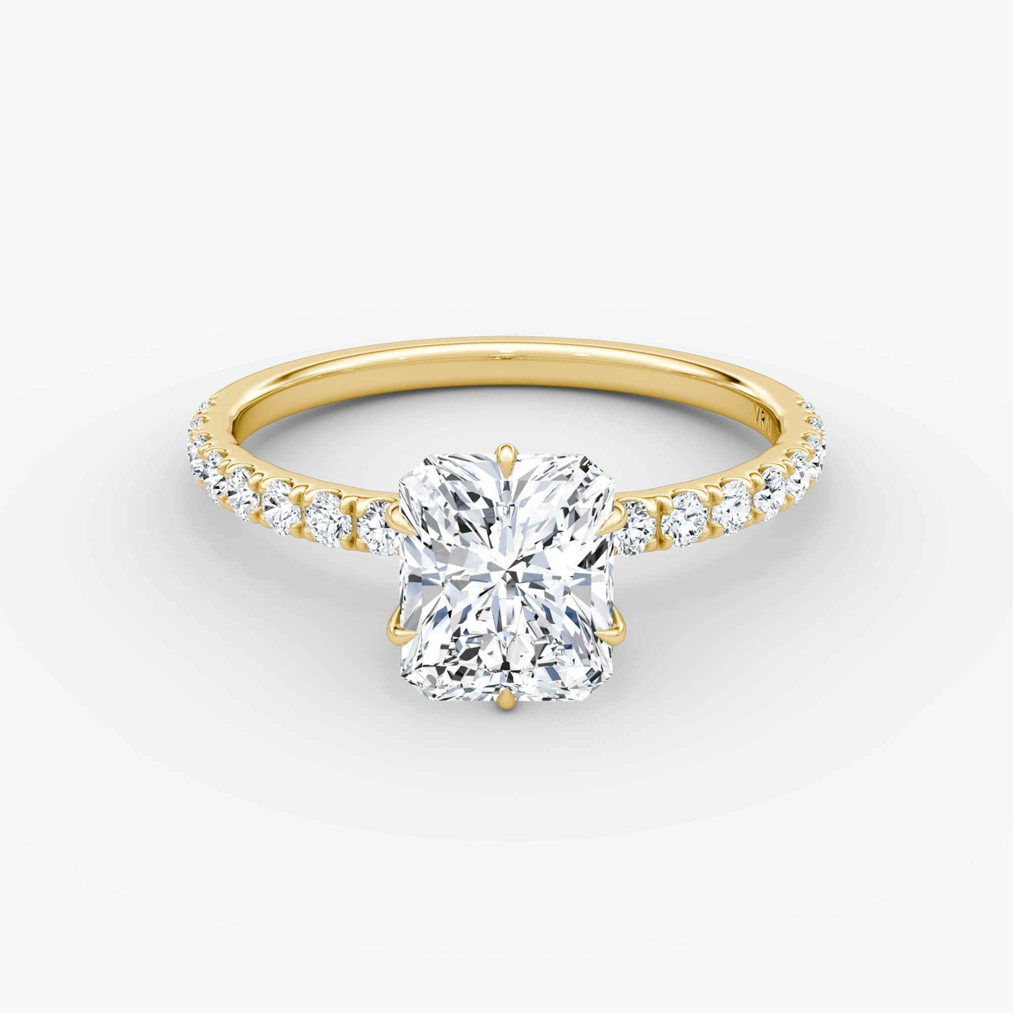 V | Radiant | 18k | Gelbgold | bandAccent: Mit Pavé-Besatz | diamondOrientation: vertical | caratWeight: other