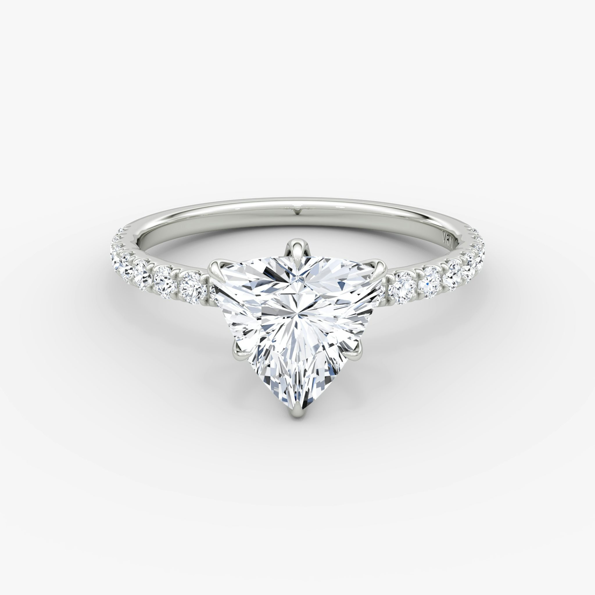 V | Trillant | 18k | Weißgold | bandAccent: Mit Pavé-Besatz | diamondOrientation: vertical | caratWeight: other