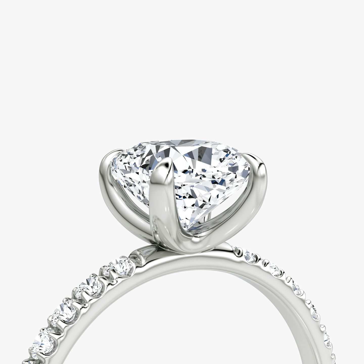 The Classic | Cushion | 18k | White Gold | bandAccent: Pavé | bandWidth: large | diamondOrientation: vertical | caratWeight: other