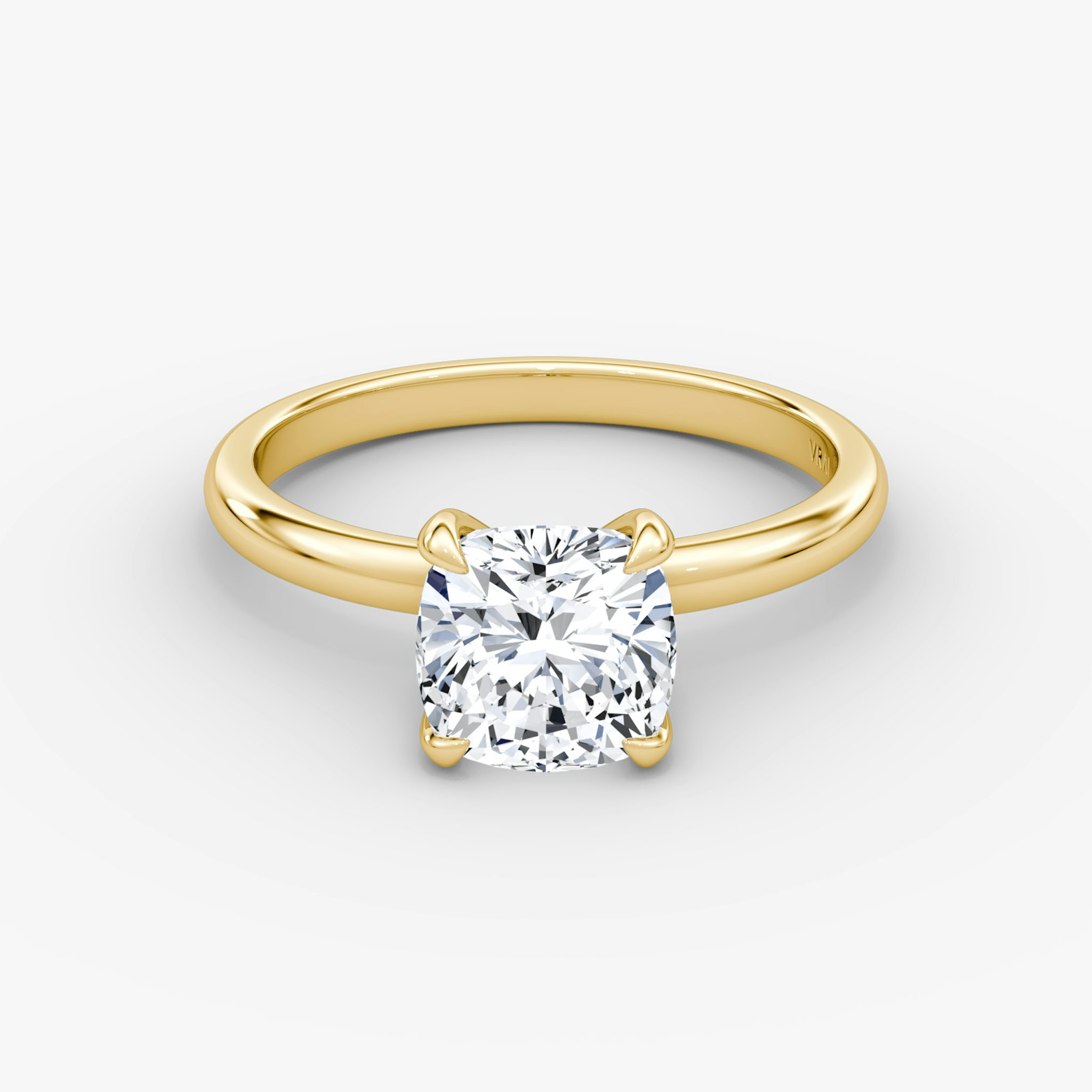 The Classic | Cushion | 18k | Yellow Gold | bandAccent: Plain | bandWidth: large | diamondOrientation: vertical | caratWeight: other