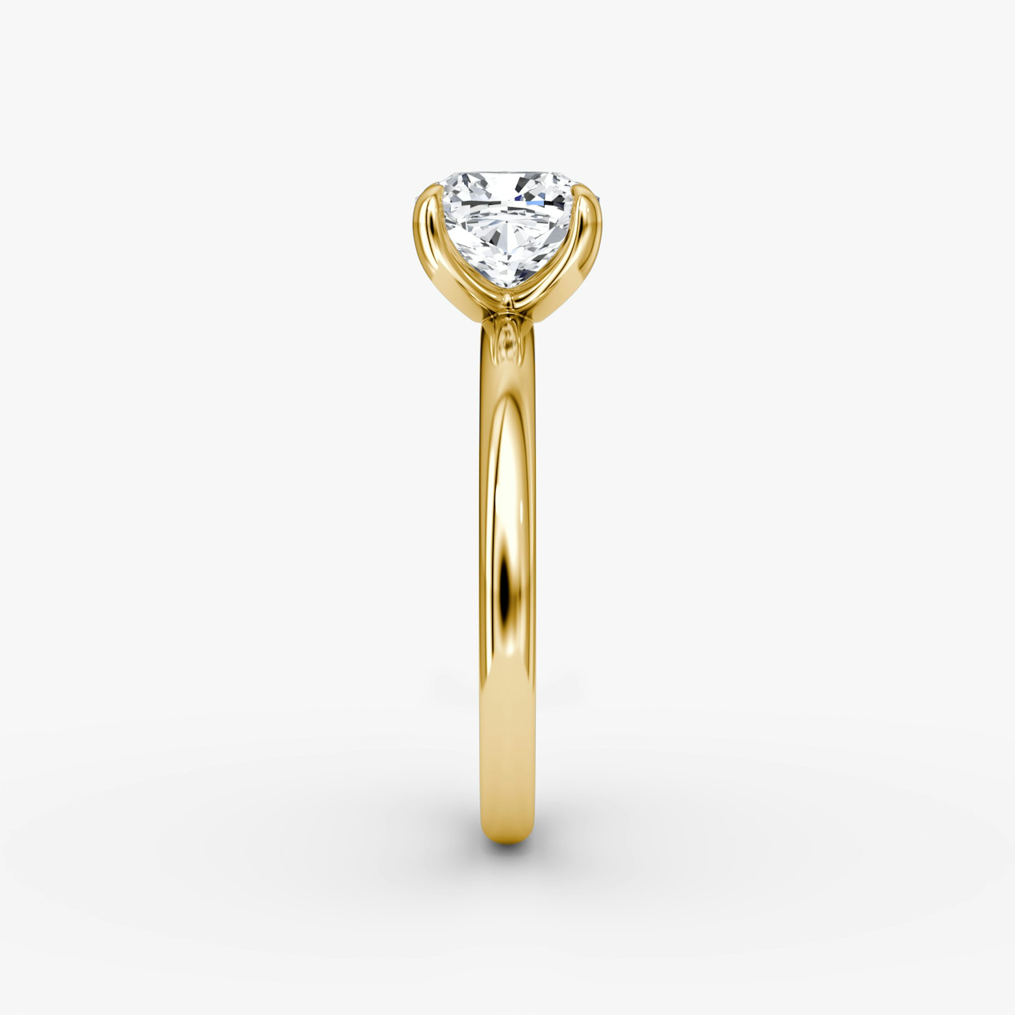 The Classic | Cushion | 18k | Yellow Gold | bandAccent: Plain | bandWidth: large | diamondOrientation: vertical | caratWeight: other
