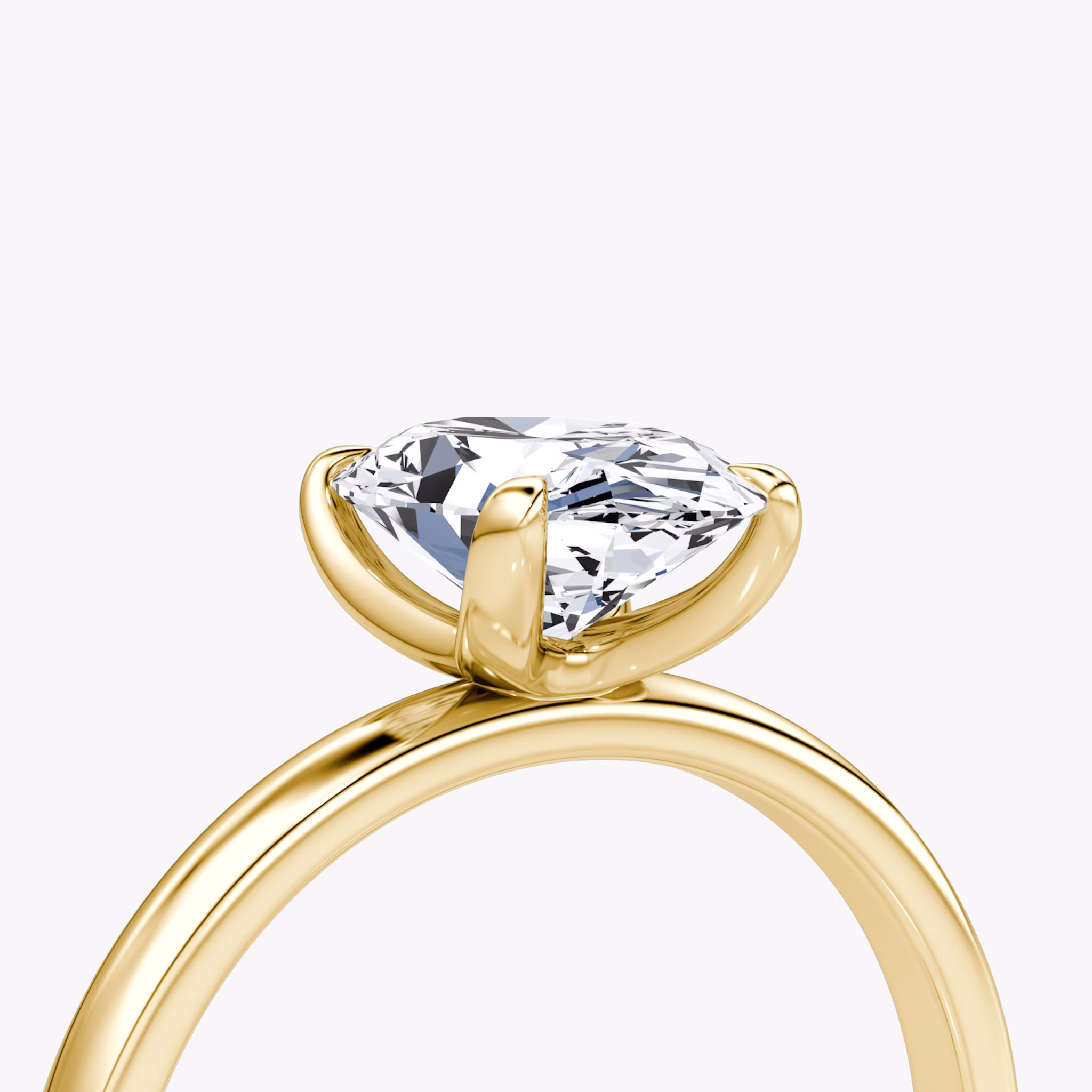 The Classic | Oval | 18k | Yellow Gold | bandAccent: Plain | bandWidth: large | diamondOrientation: vertical | caratWeight: other